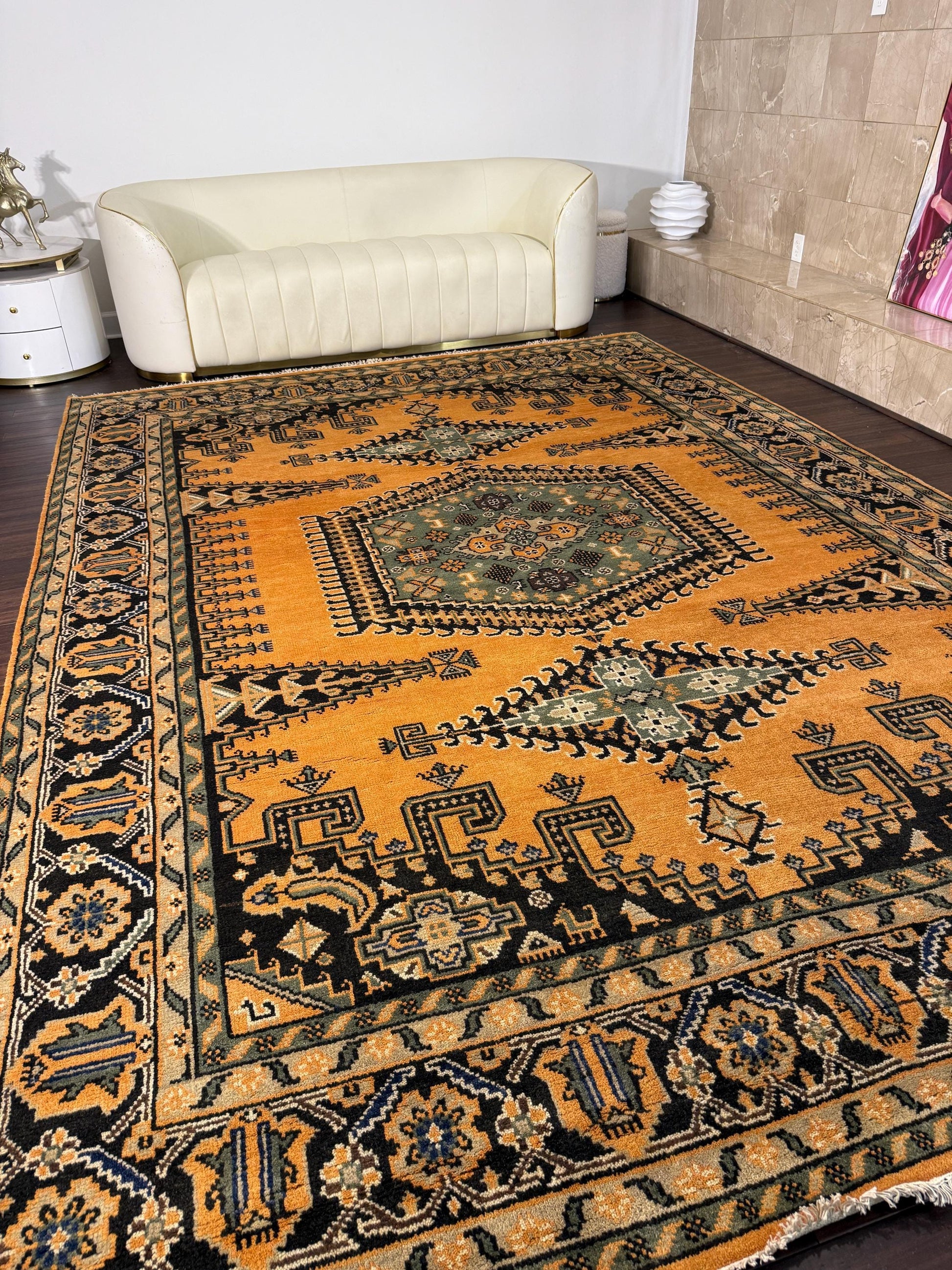 turkish heriz rug  
handmade wool area rug  
9x12 oriental rug  
vibrant color wool rug  
modern traditional rug  
bold living room carpet  
large turkish rug 9x12  
geometric heriz design  
bohemian oriental rug  
modern heriz style rug  
colorful wool floor rug  
hand knotted turkish rug  
luxury wool home decor
