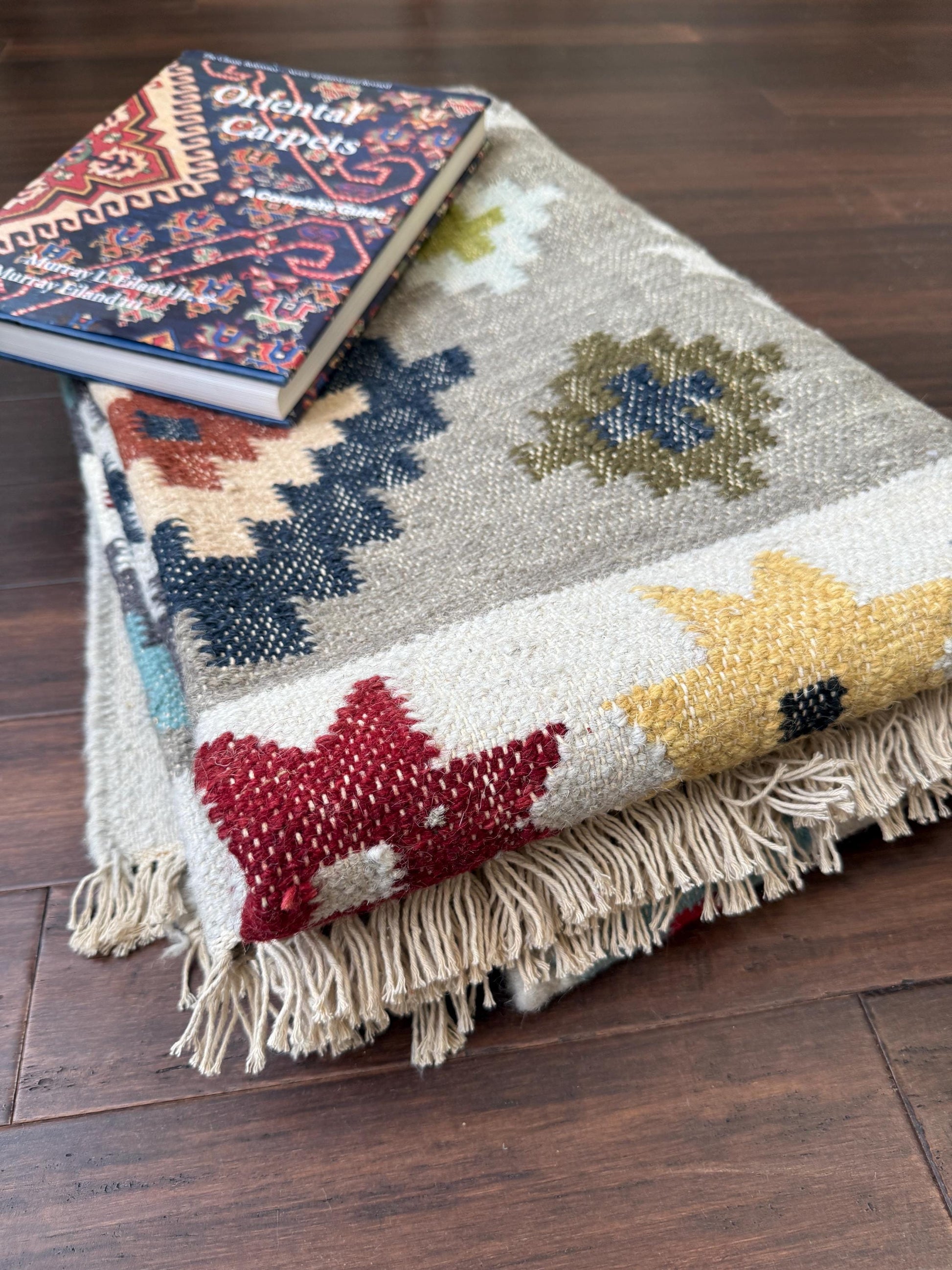 5x8 ft Anatolian Kilim Rug: Hand Knotted Scandinavian Geometric Wool Carpet