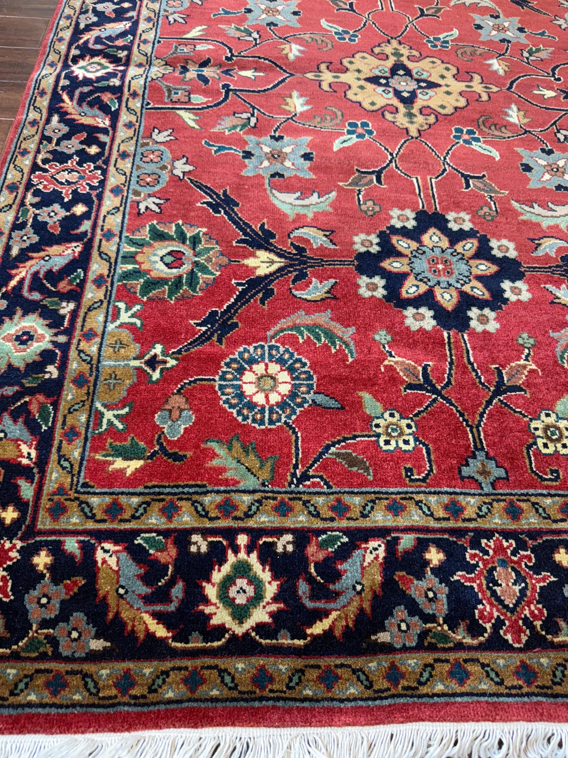 4x6 ft Mint Sarouk Rug: Hand Knotted Wool, Vegetable Dye