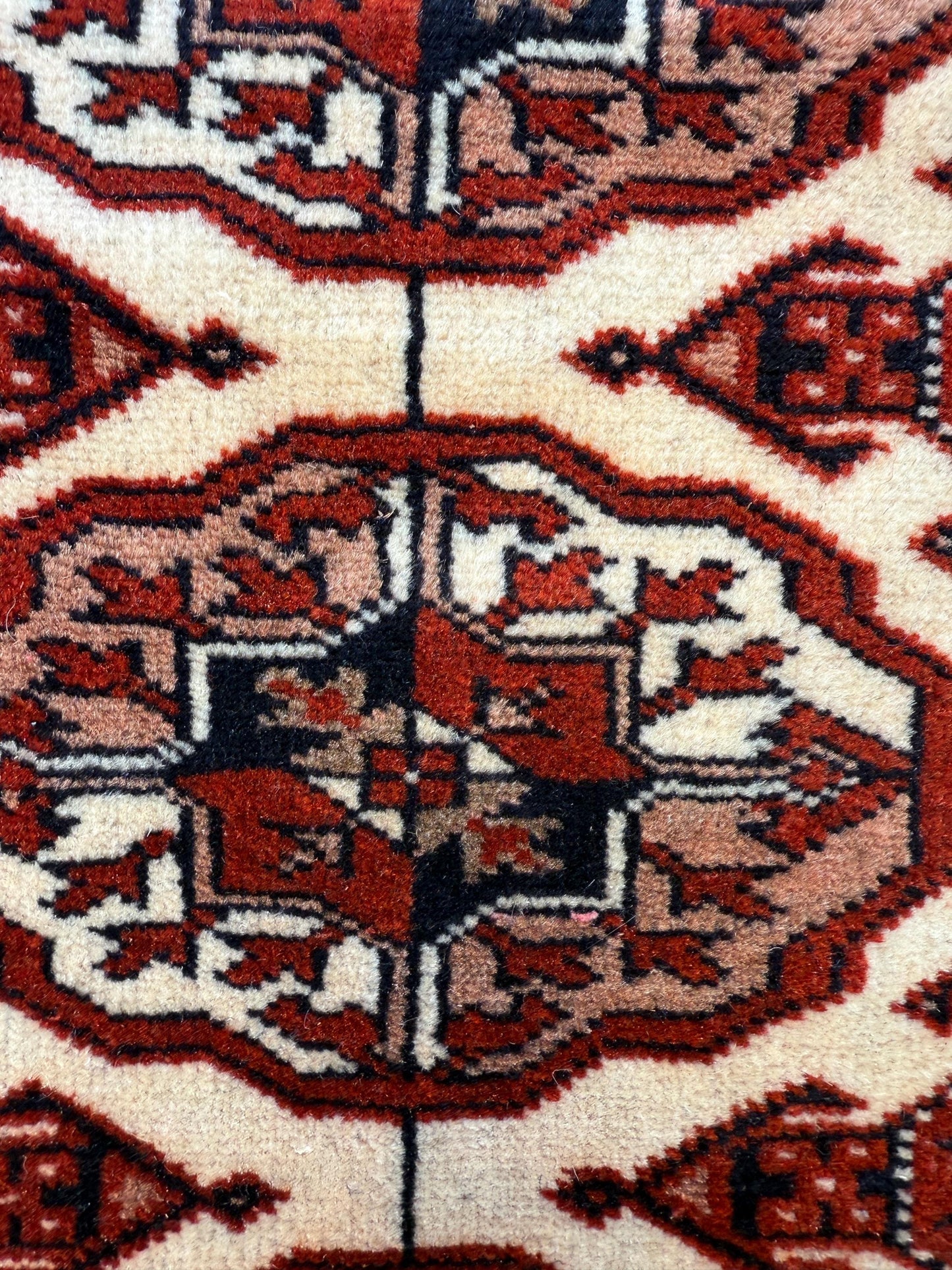 5x3 ft Hand-Knotted Vintage Sara Wool Rug, Tribal Design