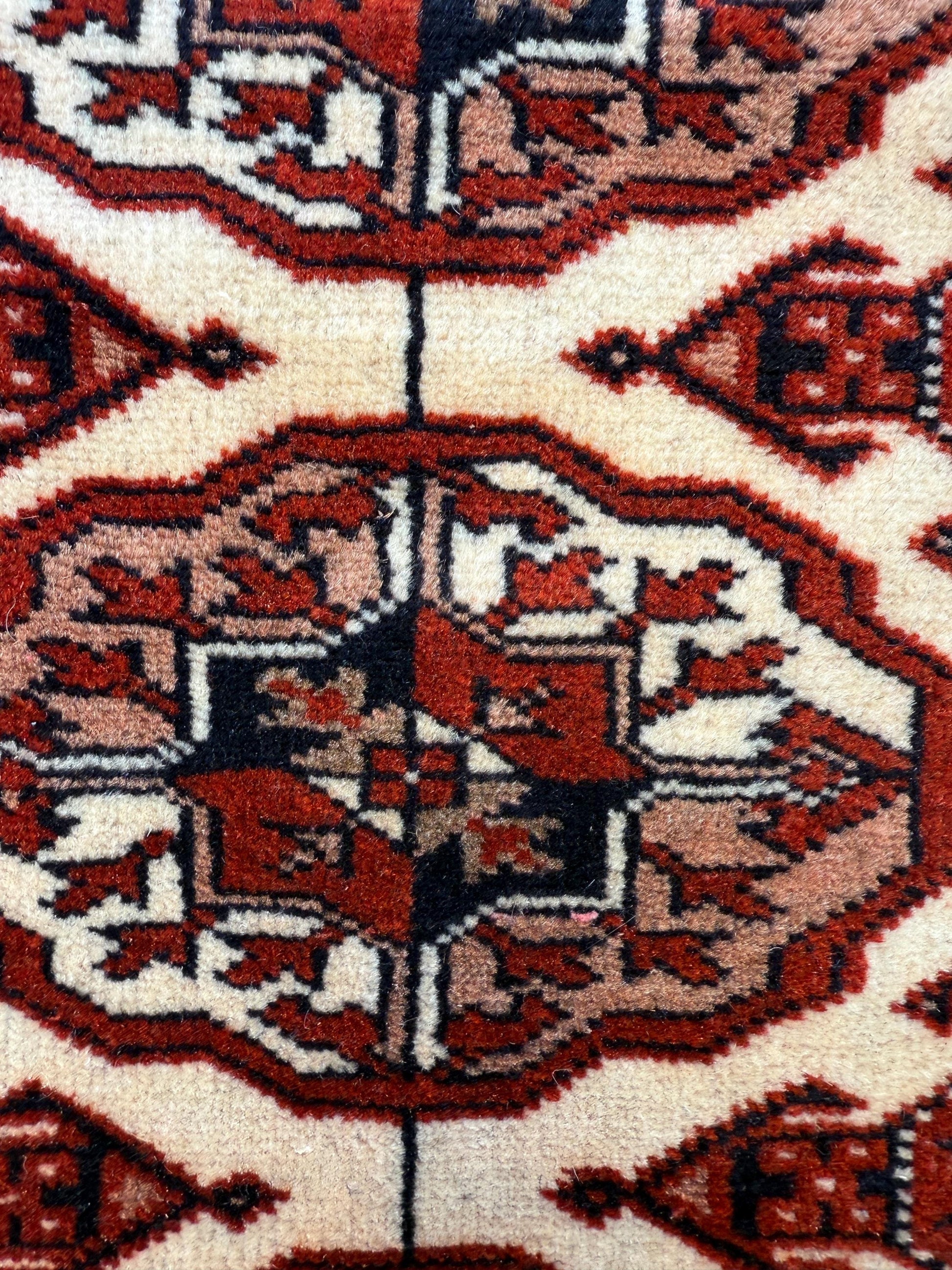 5x3 ft Hand-Knotted Vintage Sara Wool Rug, Tribal Design