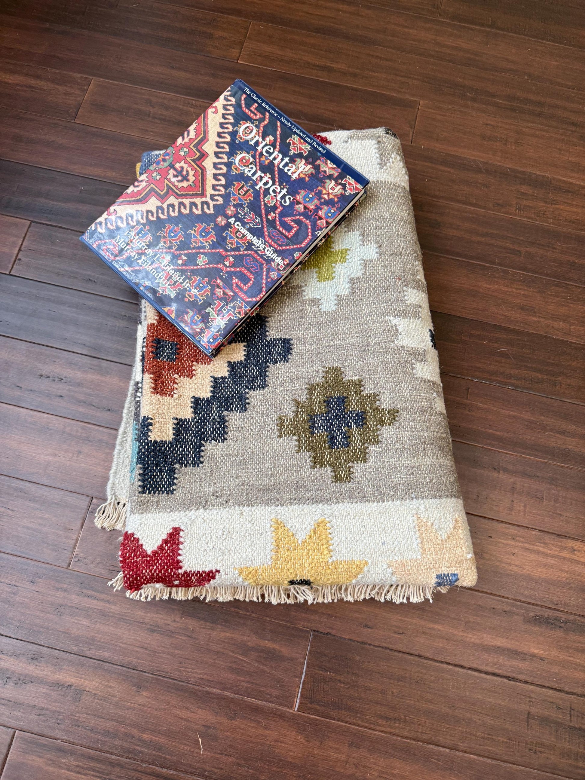 5x8 ft Anatolian Kilim Rug: Hand Knotted Scandinavian Geometric Wool Carpet