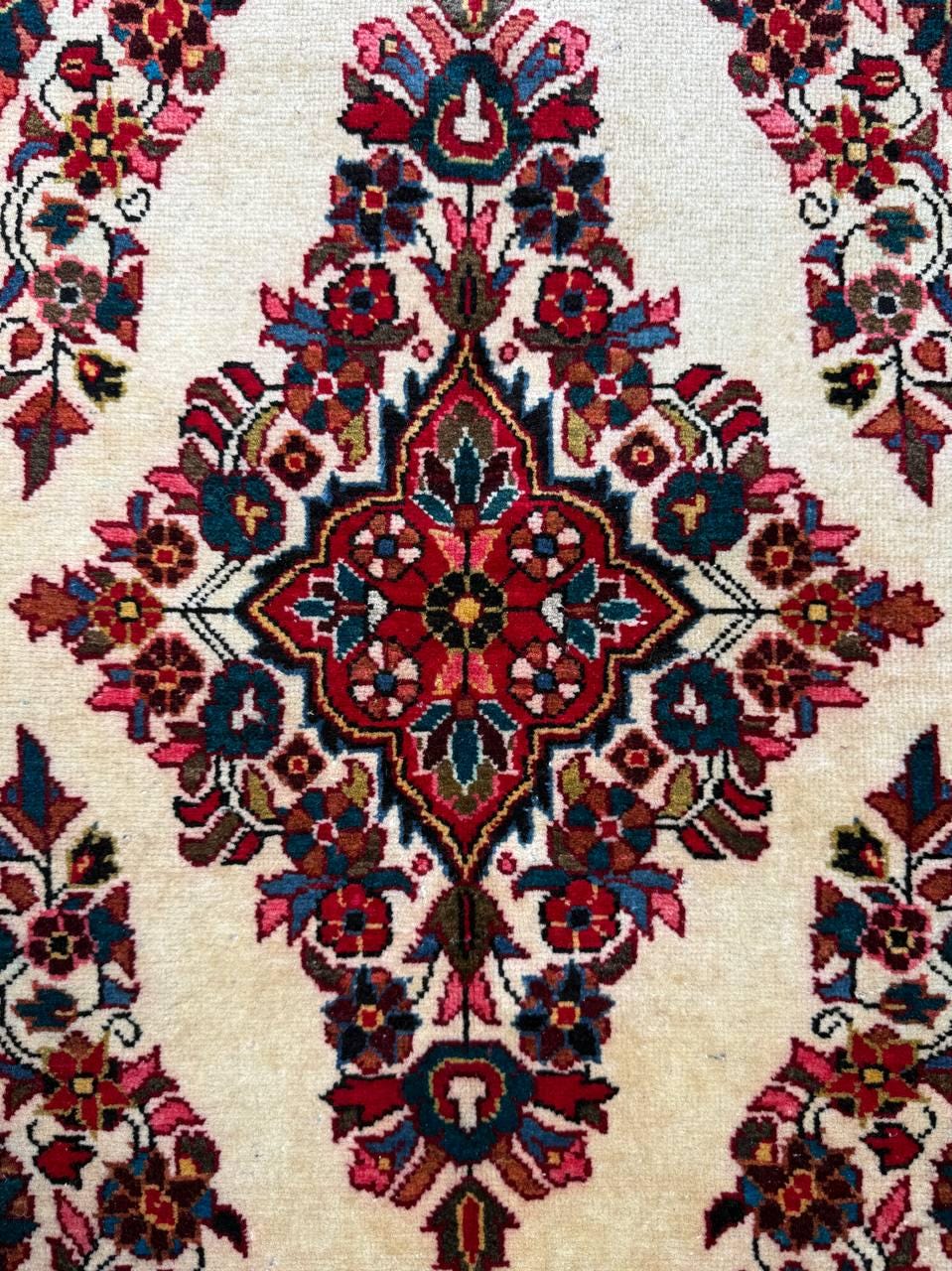 4x2 ft Vintage 1980s Saroukh Wool Rug: Hand-Knotted Oriental Carpet