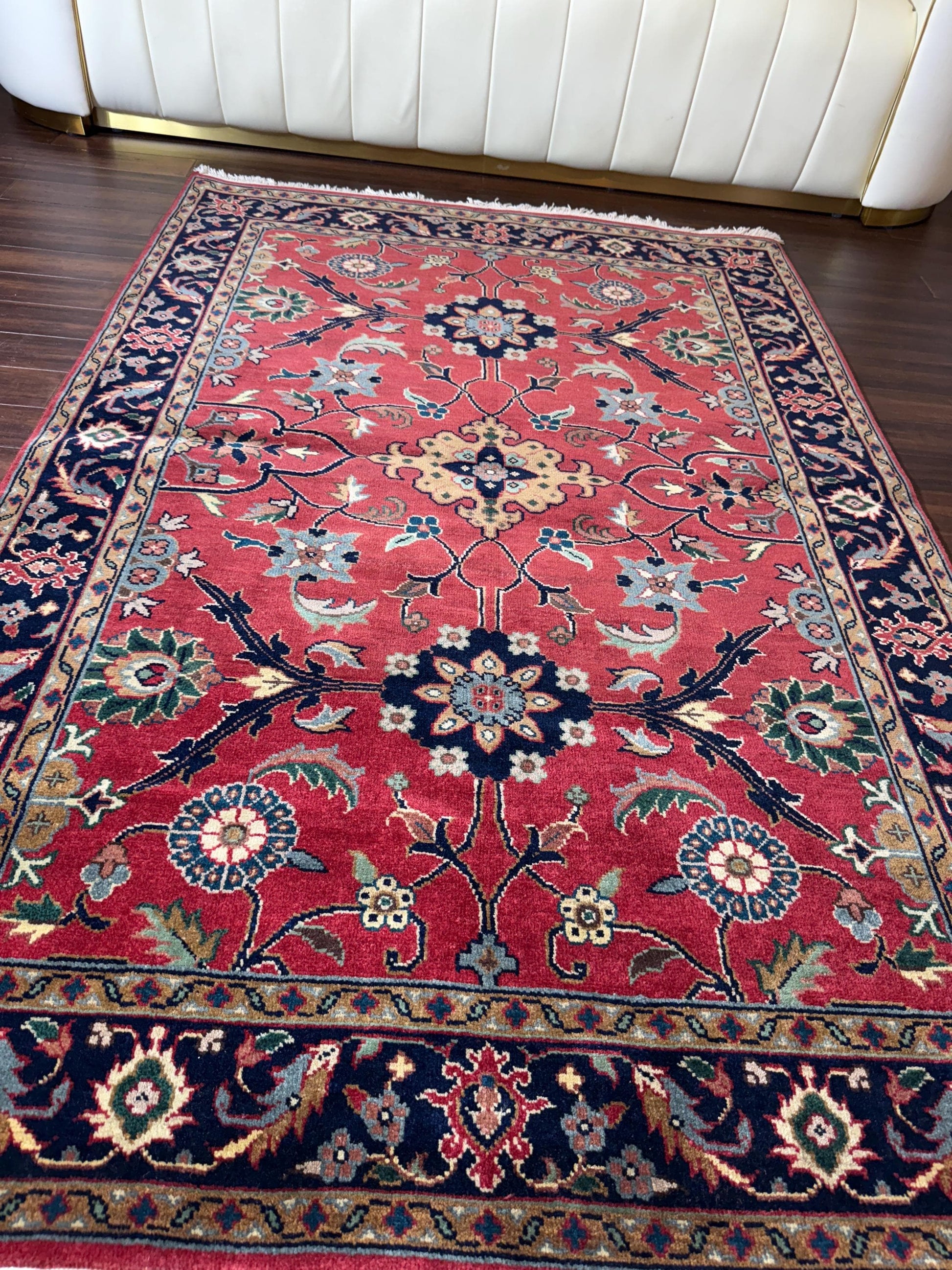 4x6 ft Mint Sarouk Rug: Hand Knotted Wool, Vegetable Dye