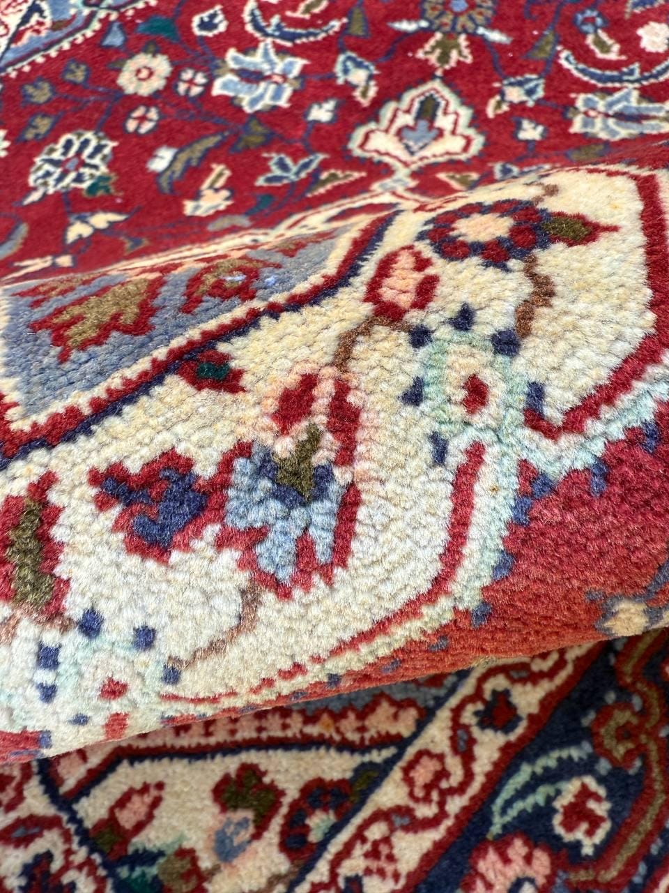 2.4x3.2 ft Vintage Farmhouse Rug: Hand-Knotted Wool Anatolian Accent