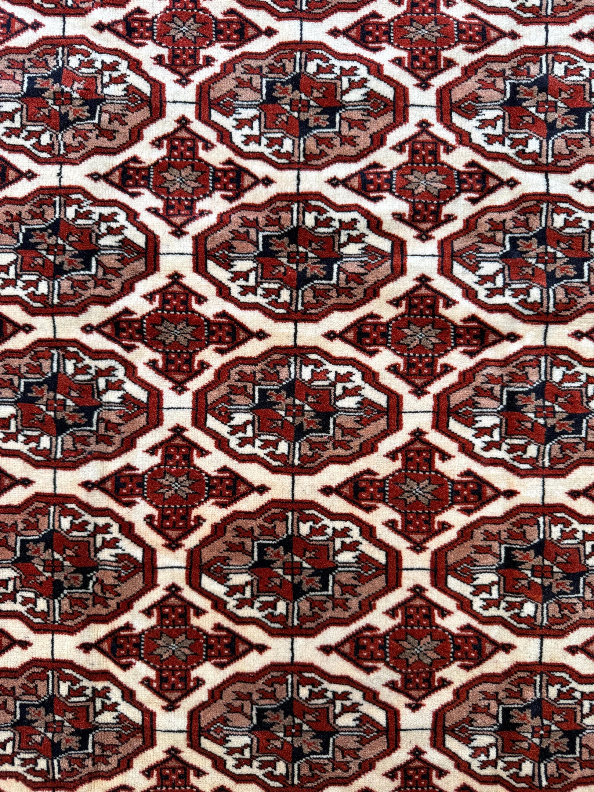 5x3 ft Hand-Knotted Vintage Sara Wool Rug, Tribal Design