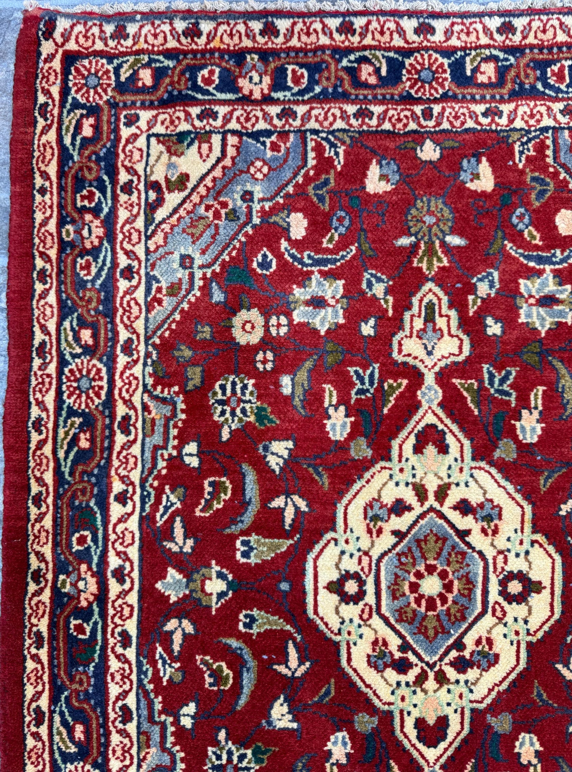2.4x3.2 ft Vintage Farmhouse Rug: Hand-Knotted Wool Anatolian Accent