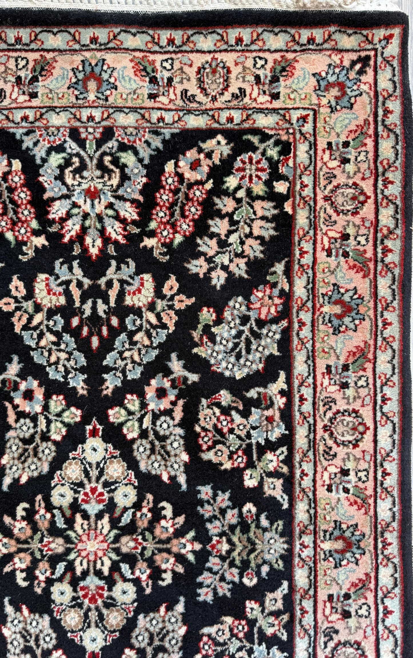 5x3 ft Vintage Agra Rug – Hand Knotted Wool Carpet with Black Floral Tabriz Design