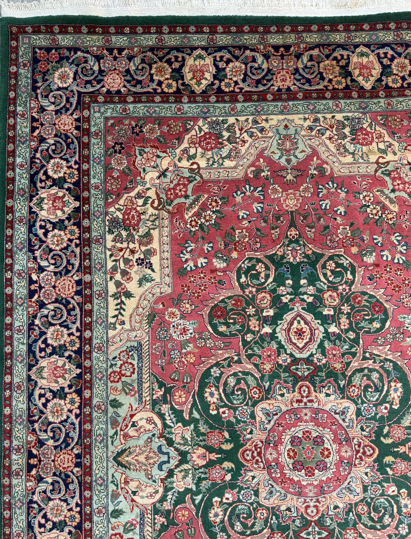 9x6 ft Vintage 1970s Tabriz Rug: Hand-Knotted Silk & Wool Oriental Carpet