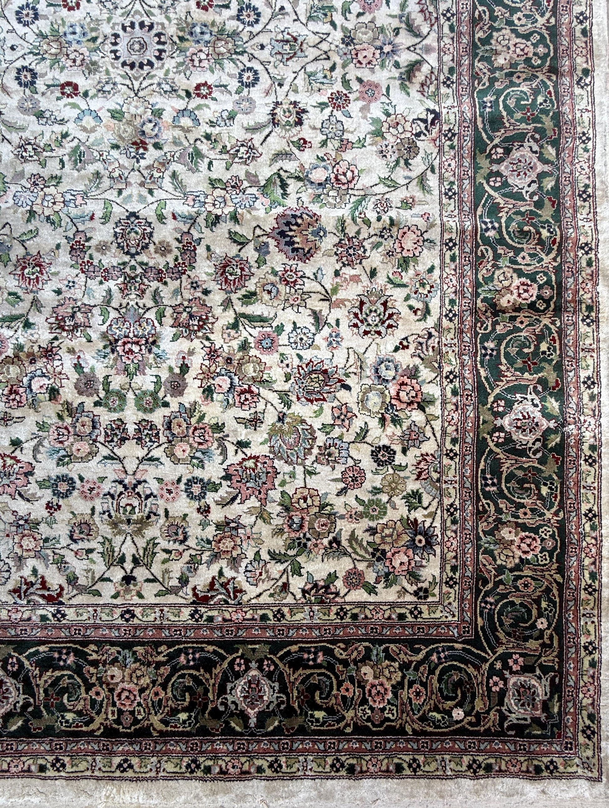9x6 ft Vintage 1970s Tabriz Rug: Hand-Knotted Silk & Wool Oriental Carpet