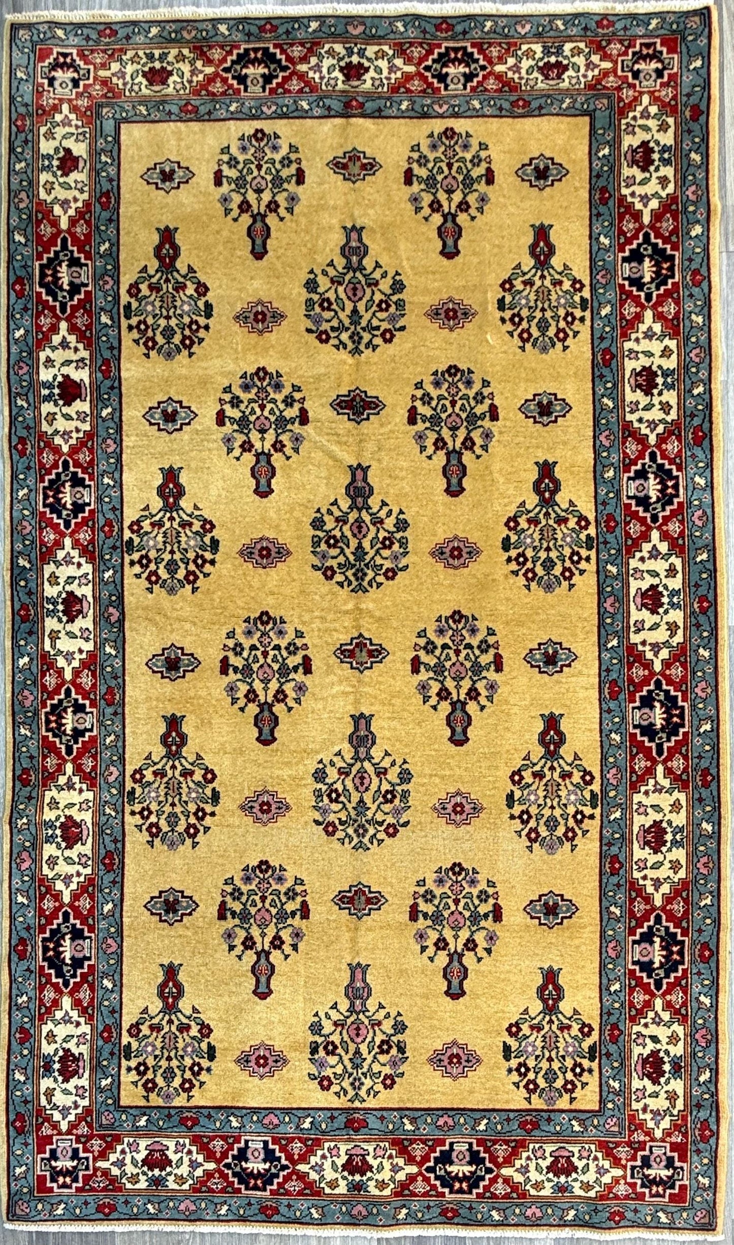 8x5 ft Vintage 1960s Pashmin Koum Rug: Hand-Knotted Oriental Wool Carpet