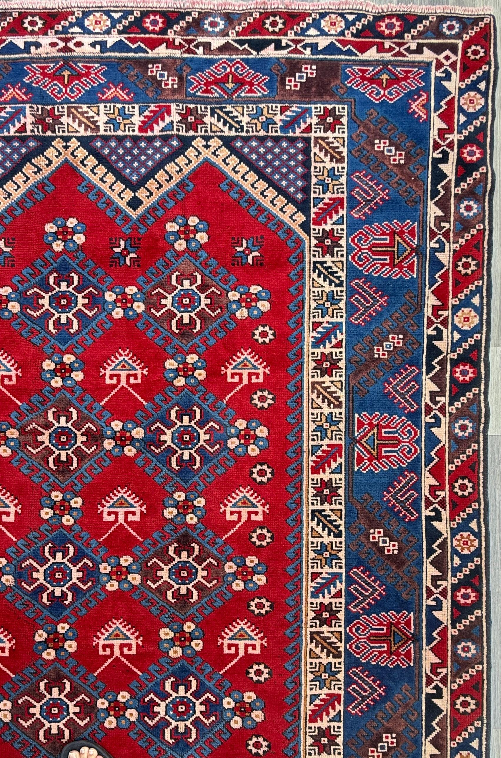 10x7 ft 1940s Hand-Knotted Caucasian Geometric Wool Rug: Vintage Tribal Design