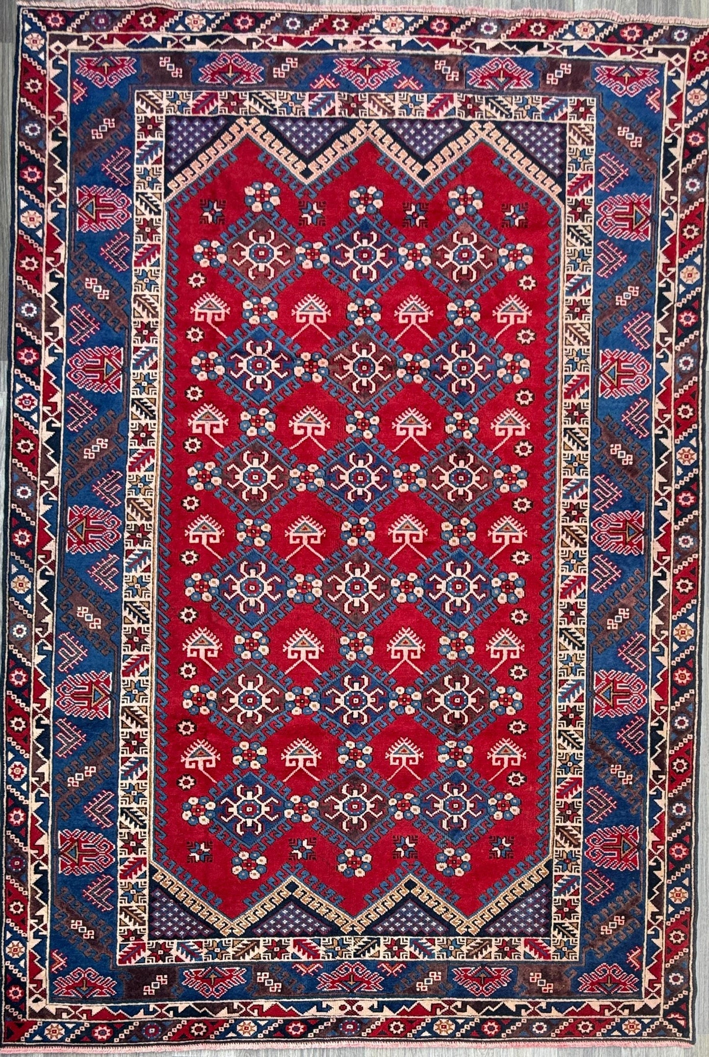 10x7 ft 1940s Hand-Knotted Caucasian Geometric Wool Rug: Vintage Tribal Design