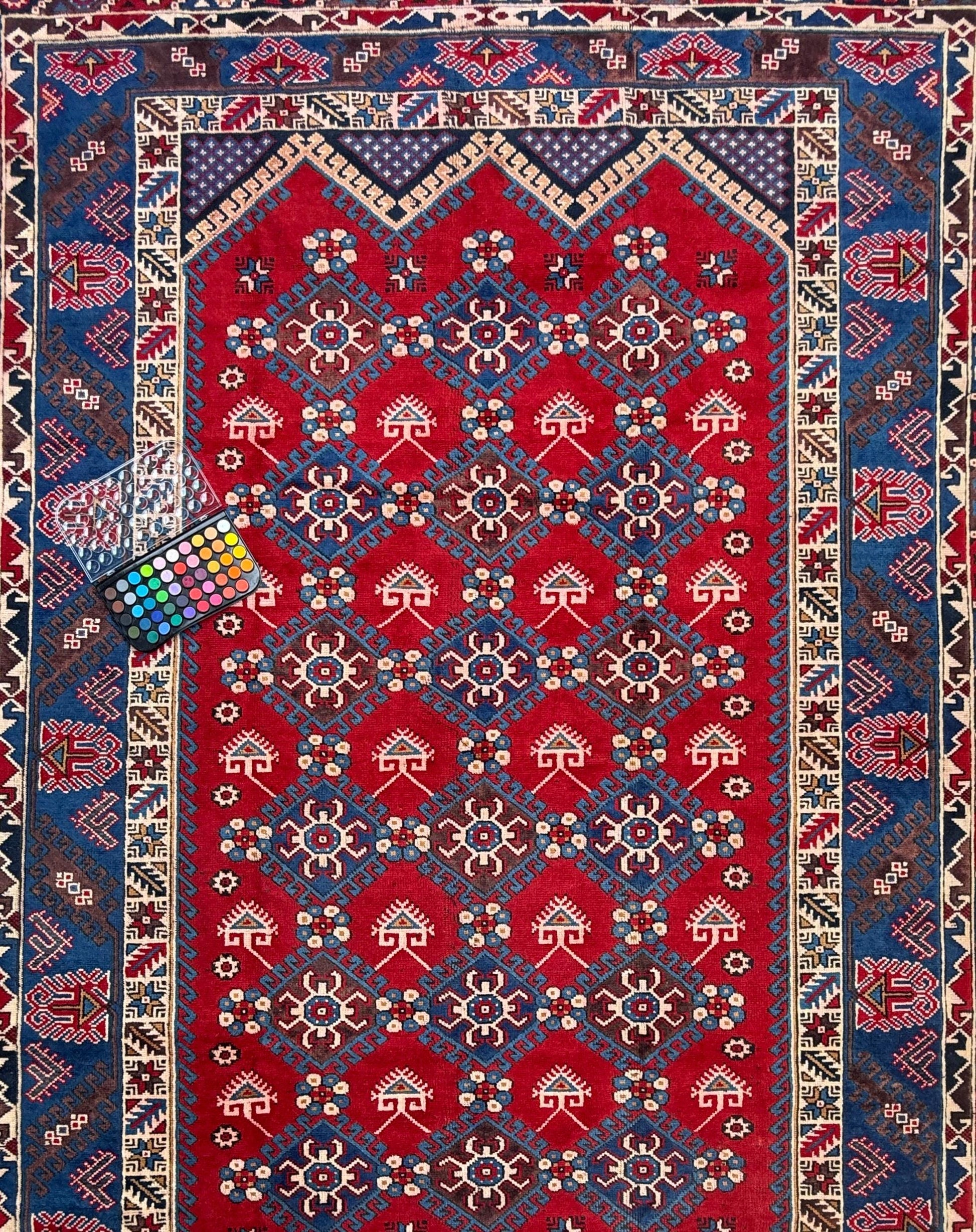 10x7 ft 1940s Hand-Knotted Caucasian Geometric Wool Rug: Vintage Tribal Design