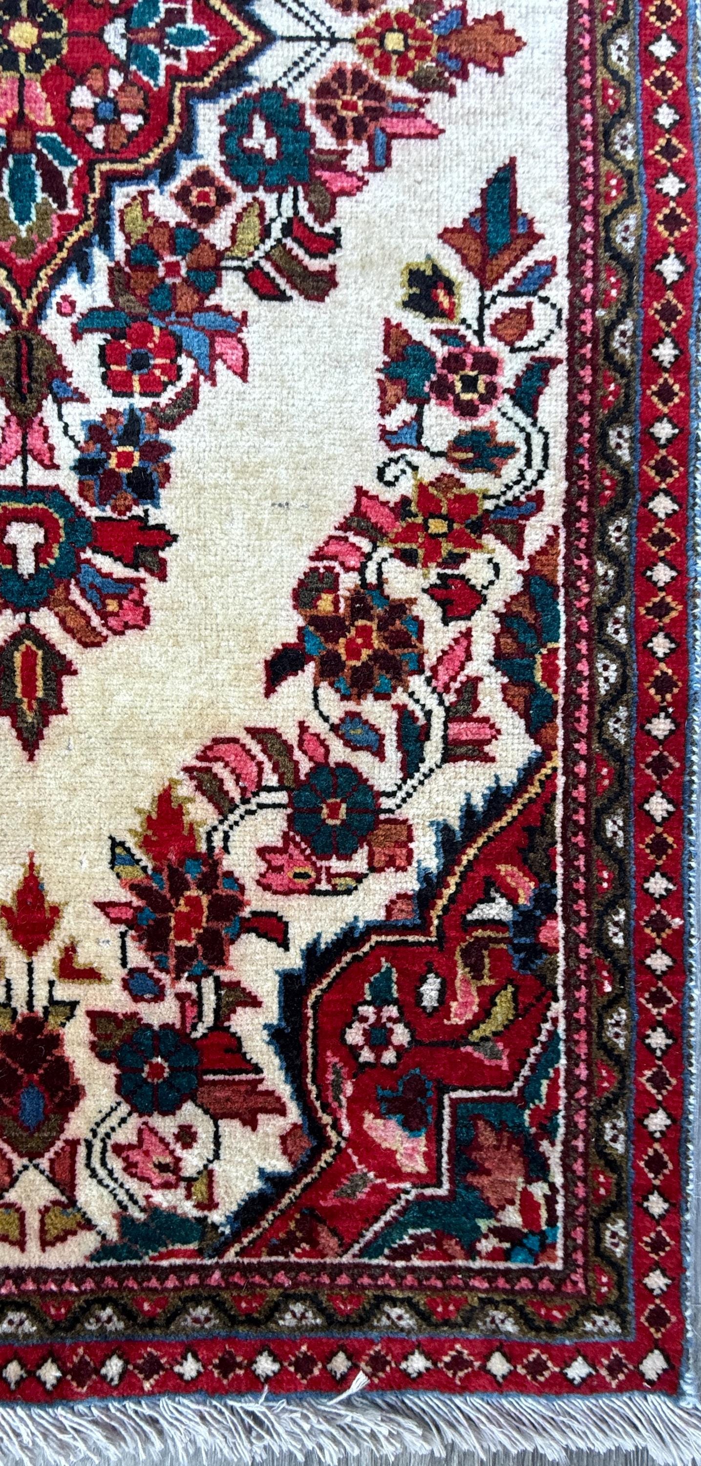 4x2 ft Vintage 1980s Saroukh Wool Rug: Hand-Knotted Oriental Carpet