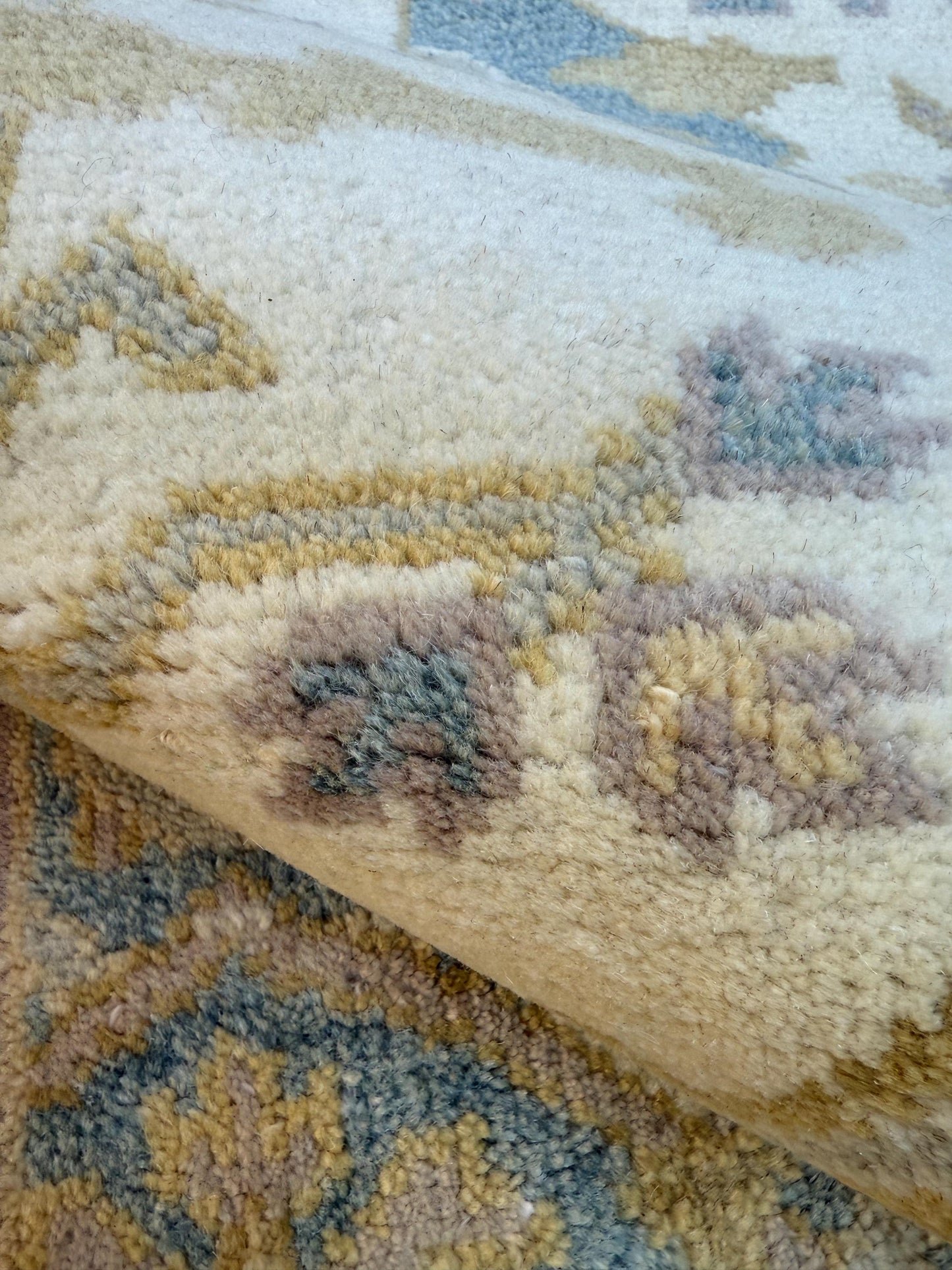 4x6 ft Hand-knotted Oushak Turkish Rug: Modern-Style Wool Carpet