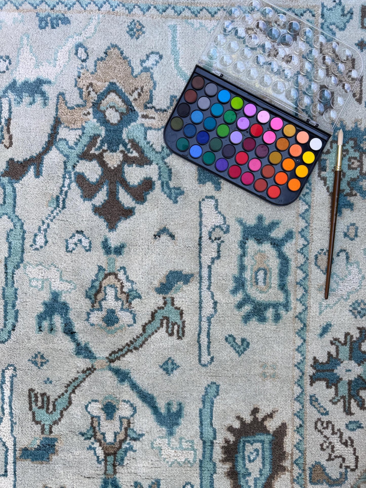 4x6 ft Hand Knotted Wool Oushak Rug: Modern Bohemian Carpet