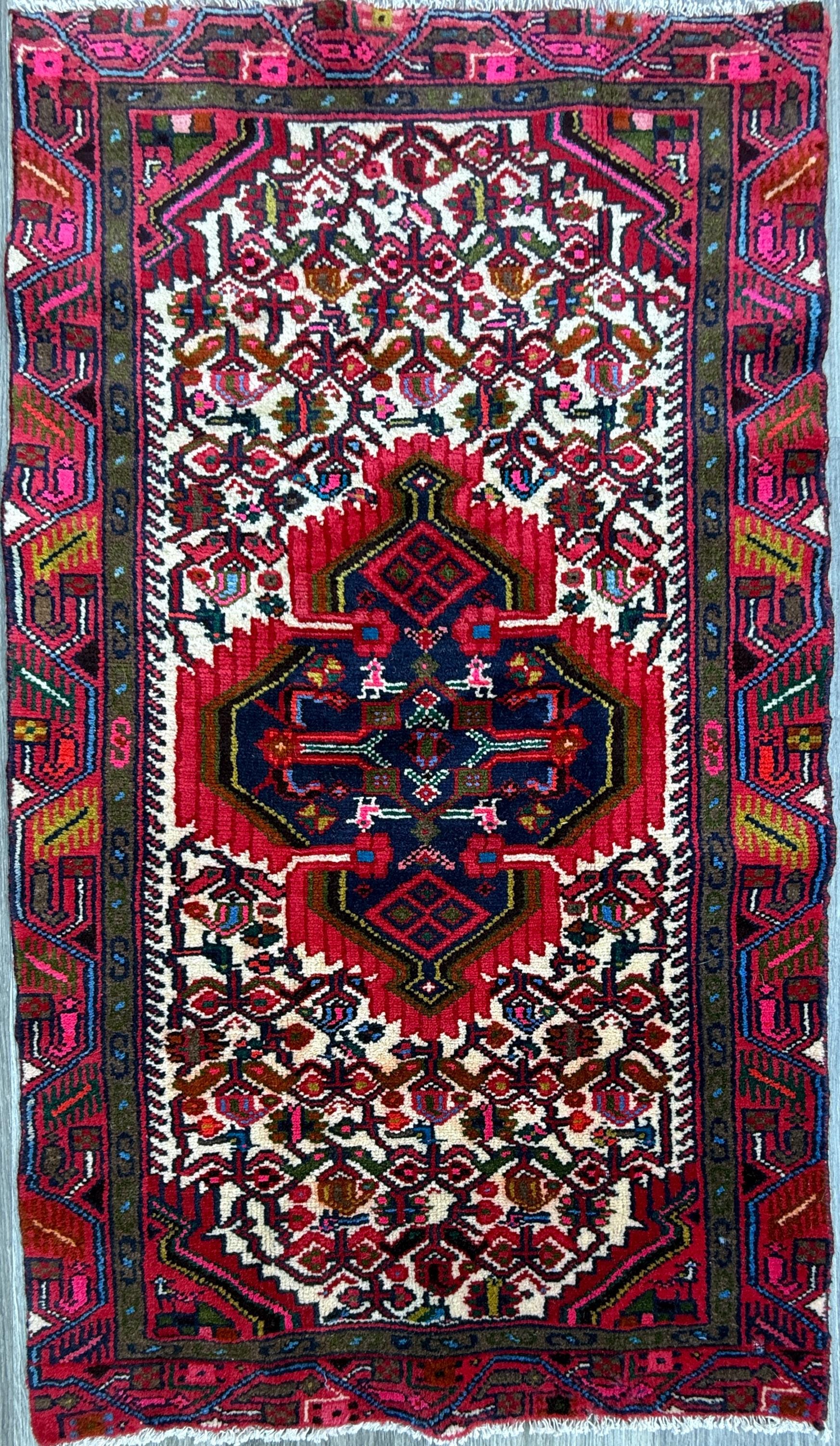 2x3 ft Hand-Knotted Vintage Hamidoun Wool Rug: 1970s Tribal Design