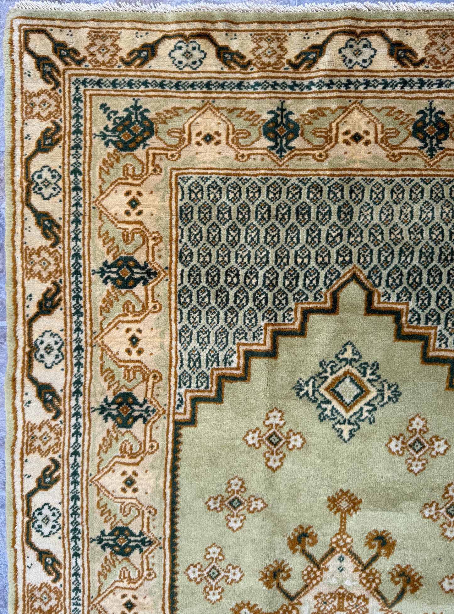 5x3 ft Vintage 1960s Hamadan Wool Rug: Hand-Knotted Bohemian Accent