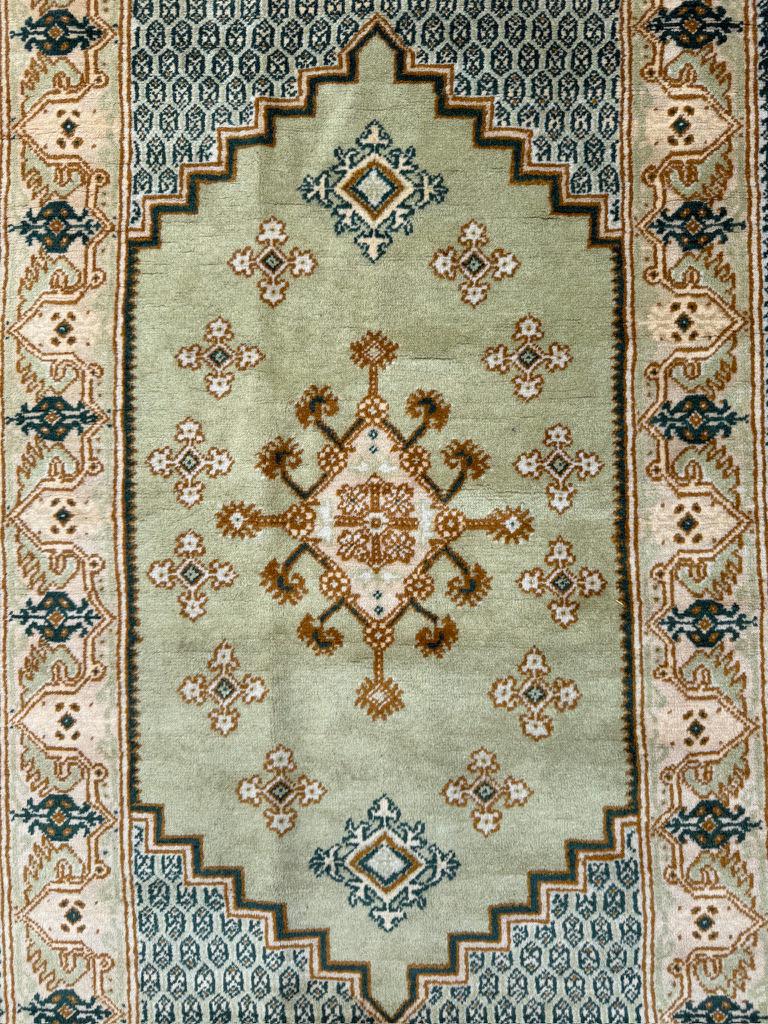5x3 ft Vintage 1960s Hamadan Wool Rug: Hand-Knotted Bohemian Accent