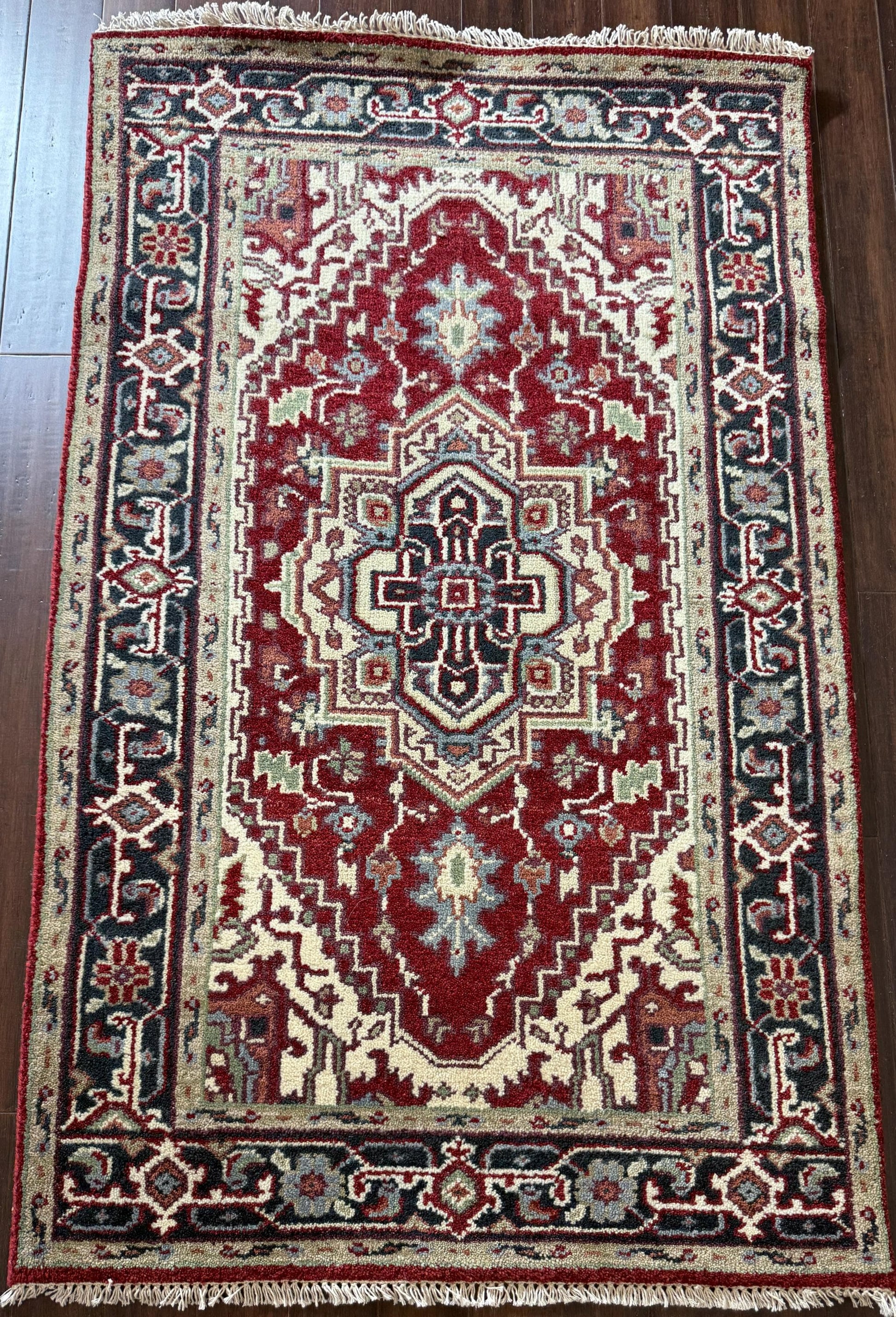 3x5 ft Hand Knotted Heriz Wool Rug: Modern Anatolian Carpet