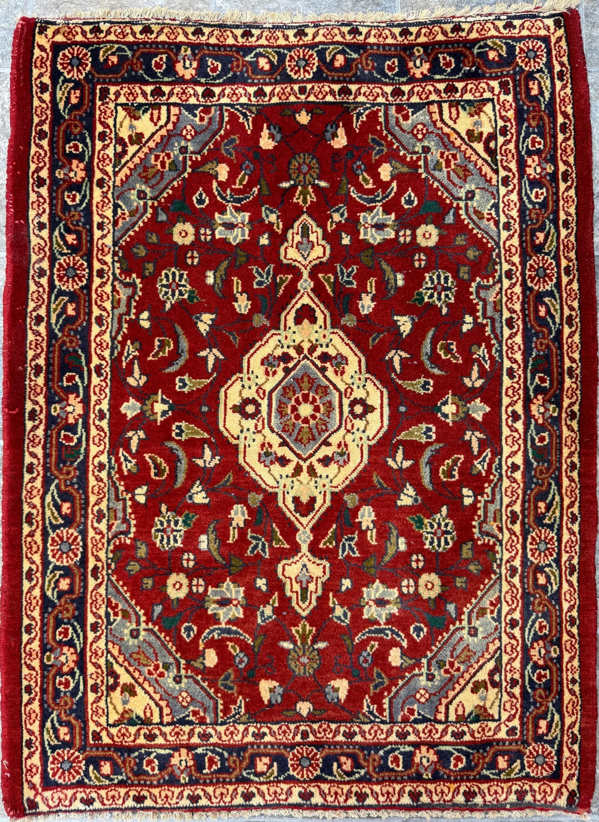 2.4x3.2 ft Vintage Farmhouse Rug: Hand-Knotted Wool Anatolian Accent