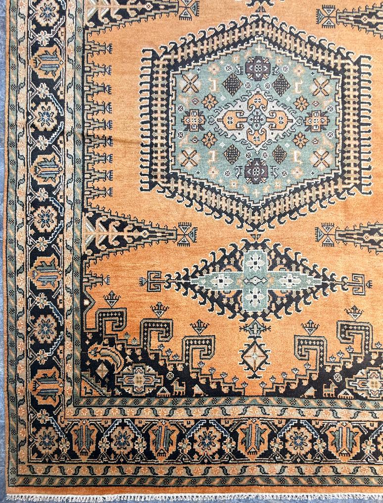 9x12 ft Heriz Wool Rug: Hand Knotted Bold Living Room Carpet