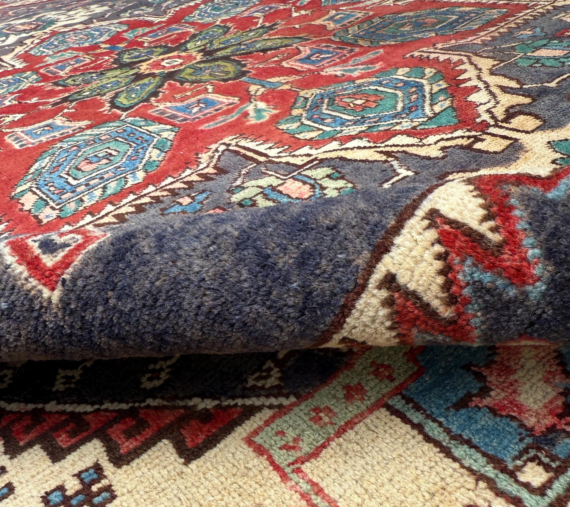 10x7 ft Vintage Heriz Wool Rug: Hand-Knotted Tribal Carpet