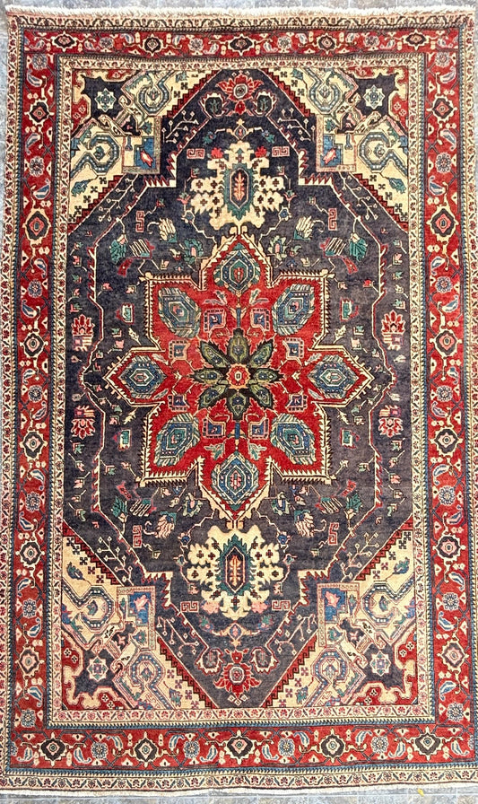 10x7 ft Vintage Heriz Wool Rug: Hand-Knotted Tribal Carpet