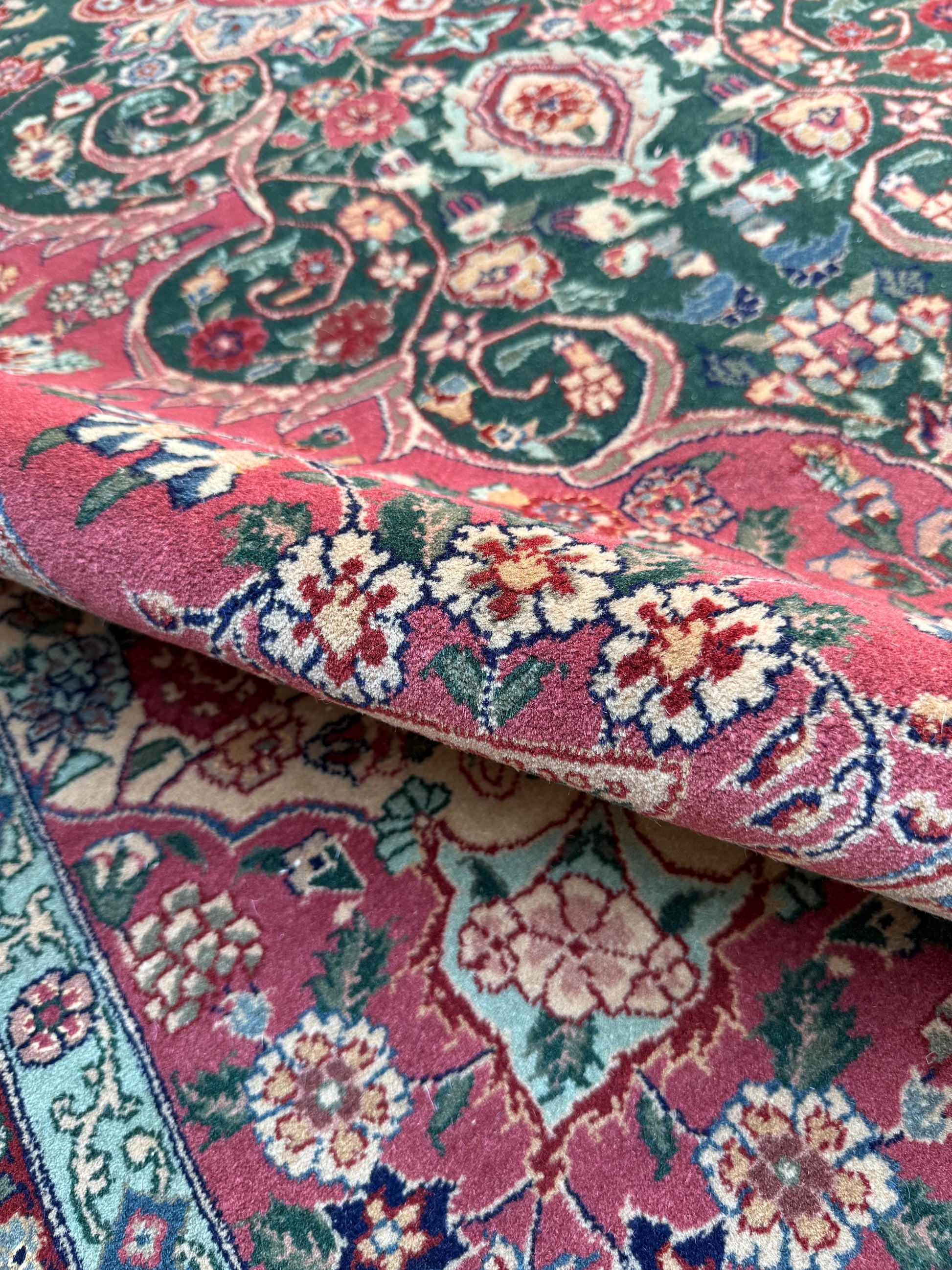 9x6 ft Vintage 1970s Tabriz Rug: Hand-Knotted Silk & Wool Oriental Carpet