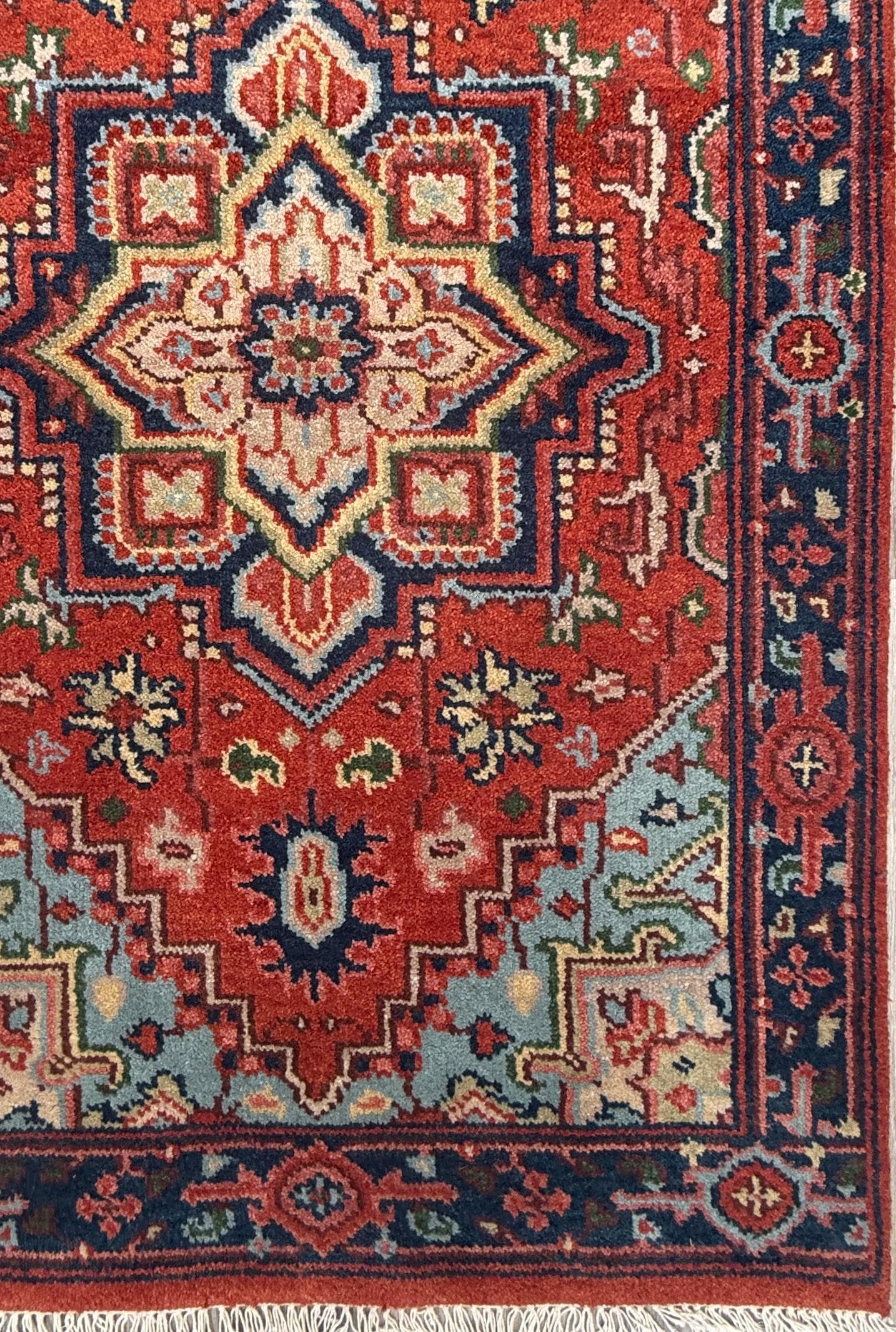 3x5 ft Handmade Wool Heriz Rug: Vibrant Modern Oriental Style