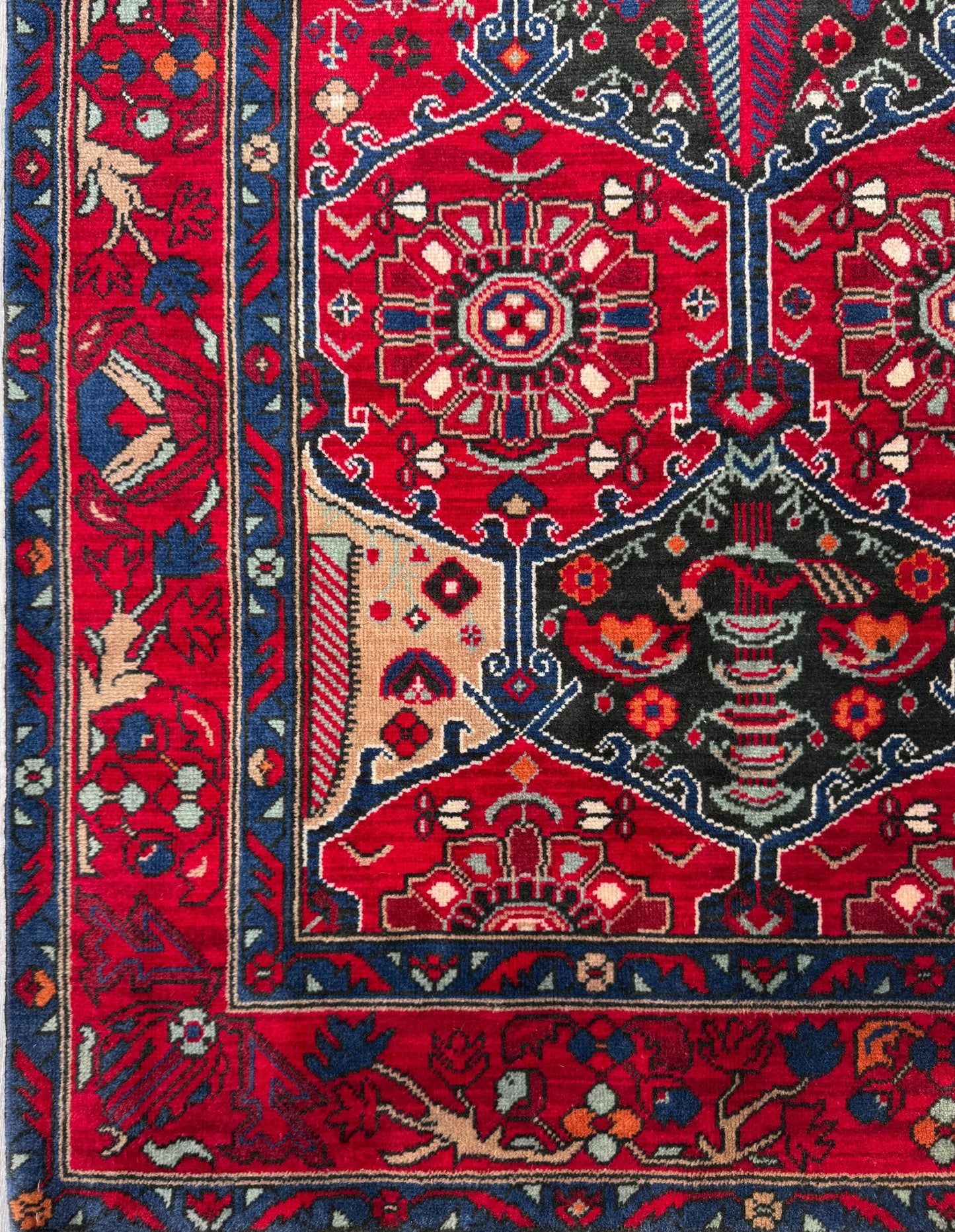 7x4 ft Vintage Hand-Knotted Hamidoun Rug: Bohemian Wool & Acrylic Carpet