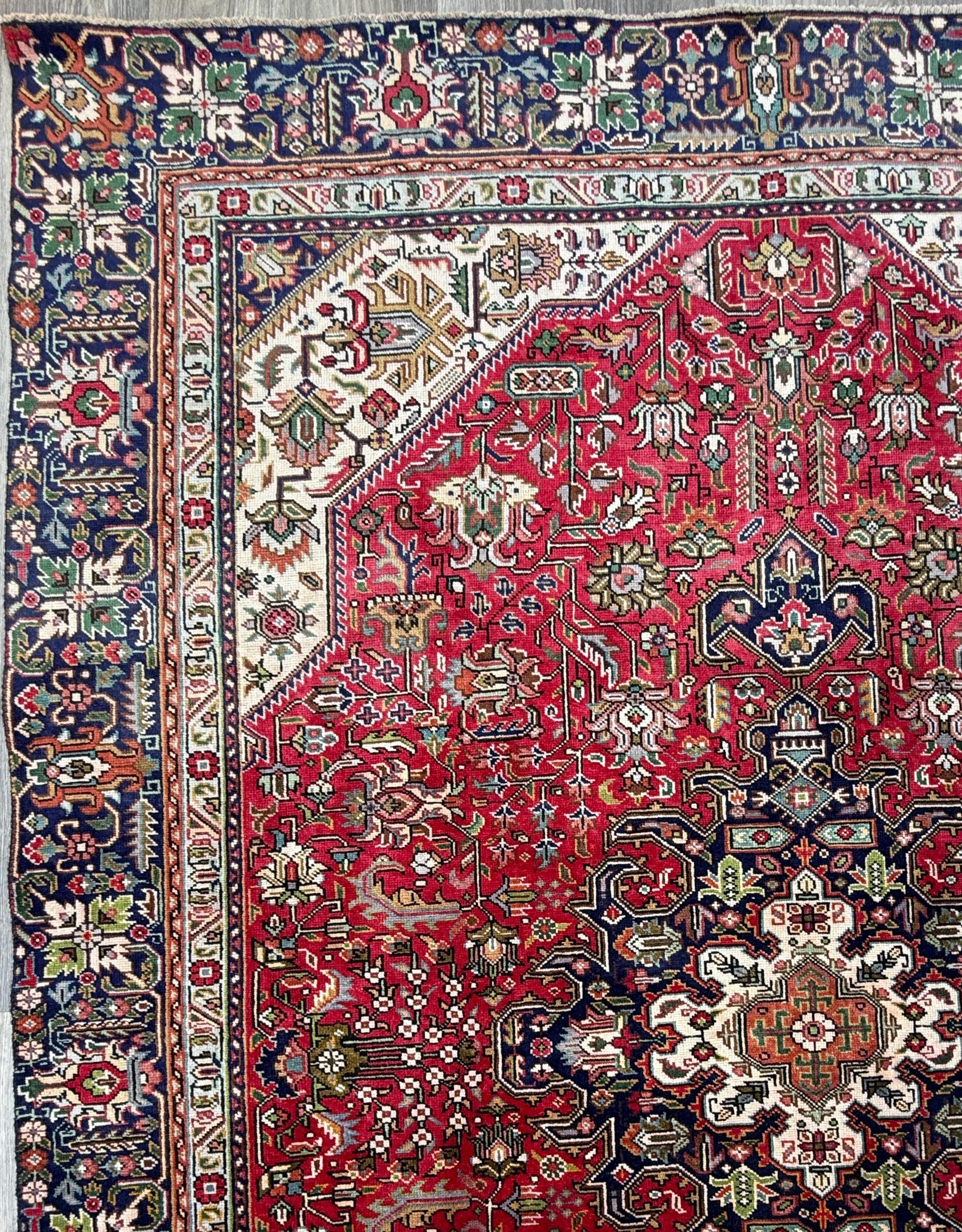 6x8 ft Hand-Knotted Heriz 1940s Vintage Rug, Anatolian Wool Tribal Carpet