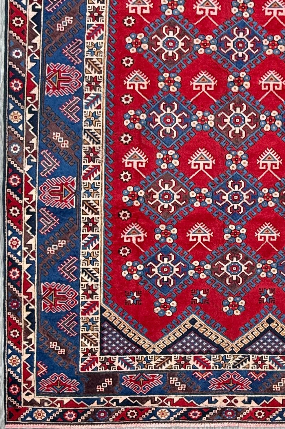 10x7 ft 1940s Hand-Knotted Caucasian Geometric Wool Rug: Vintage Tribal Design