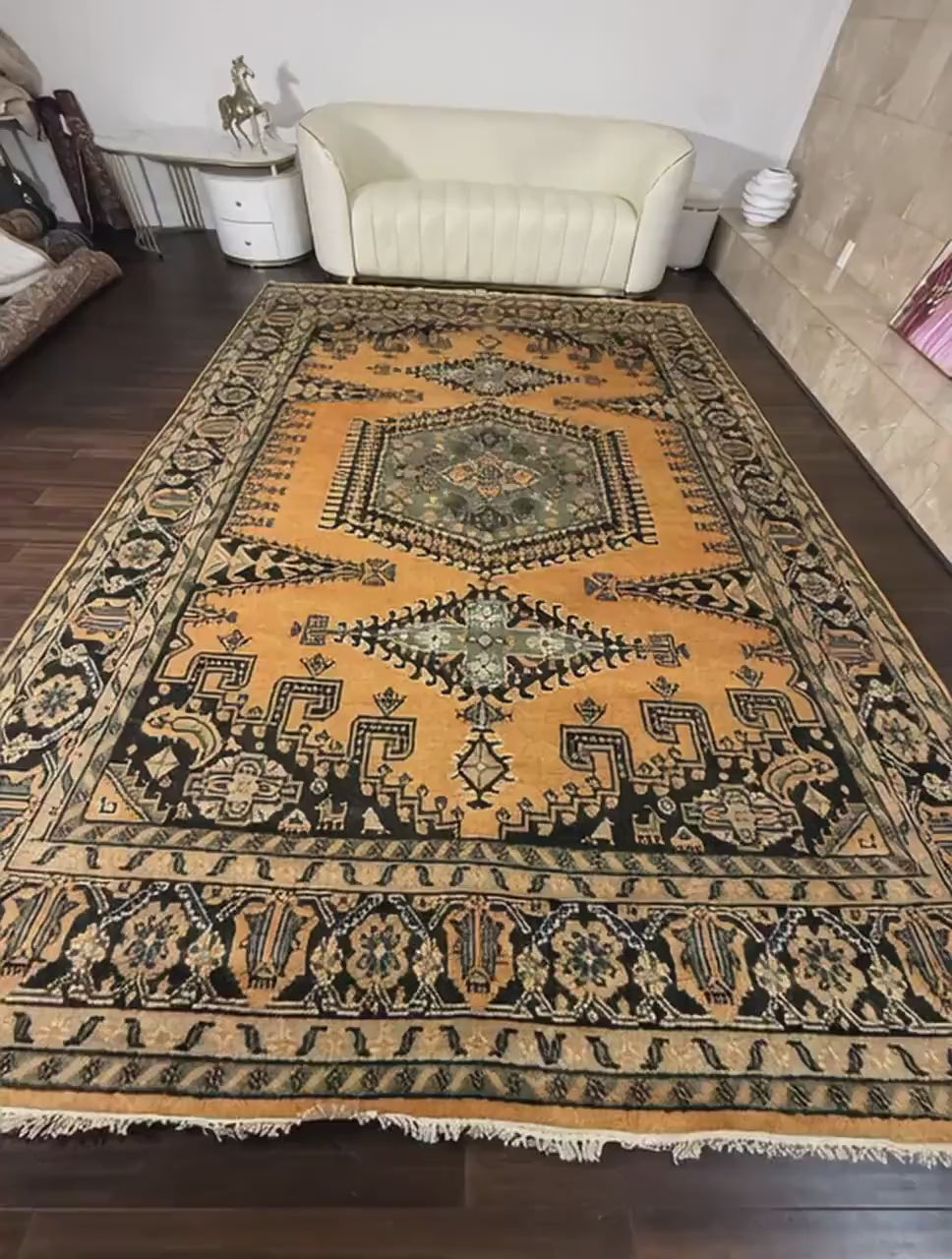 9x12 ft Heriz Wool Rug: Hand Knotted Bold Living Room Carpet