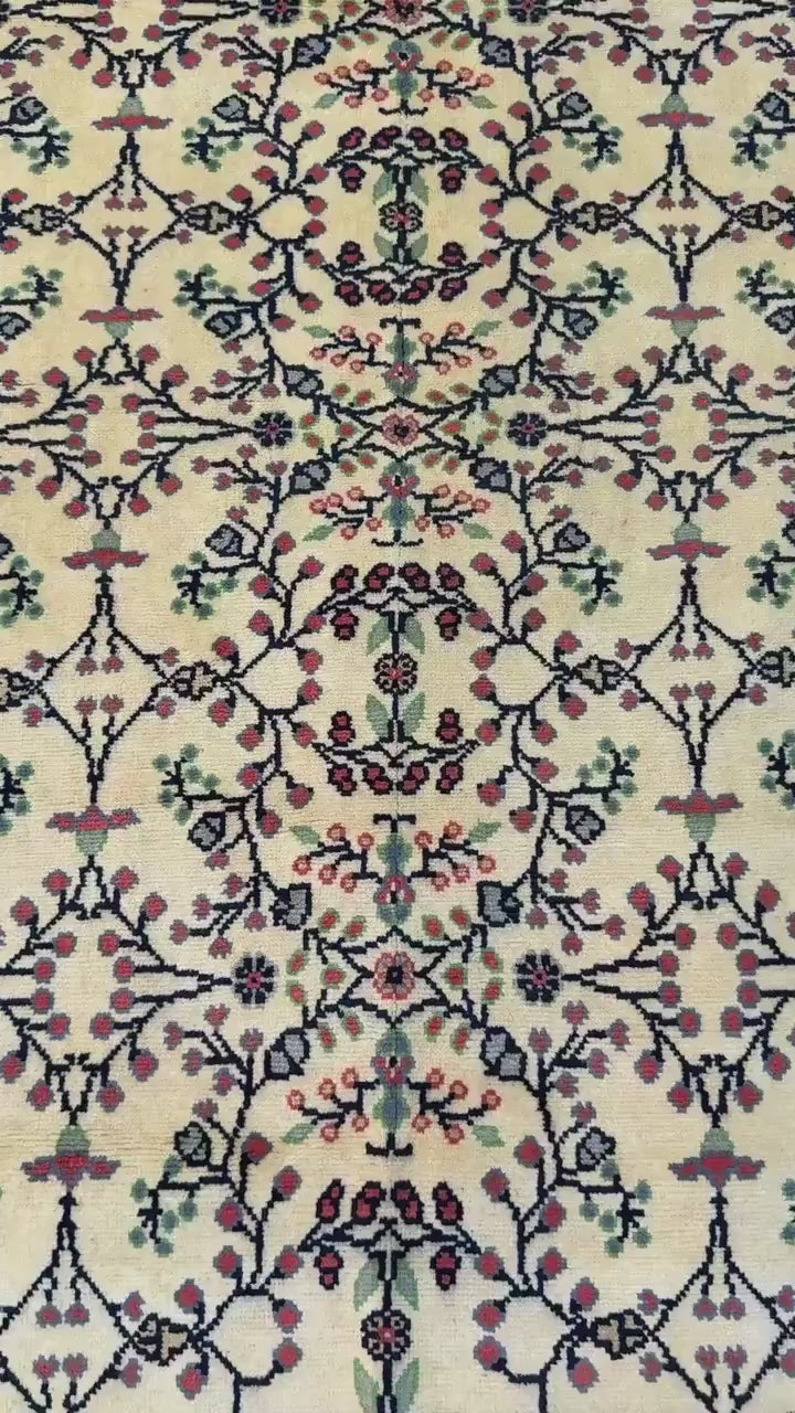 7x5 ft Vintage 1990s Qaisery Wool Rug, Hand Knotted Oriental Carpet, Geometric Anatolian Area Rug
