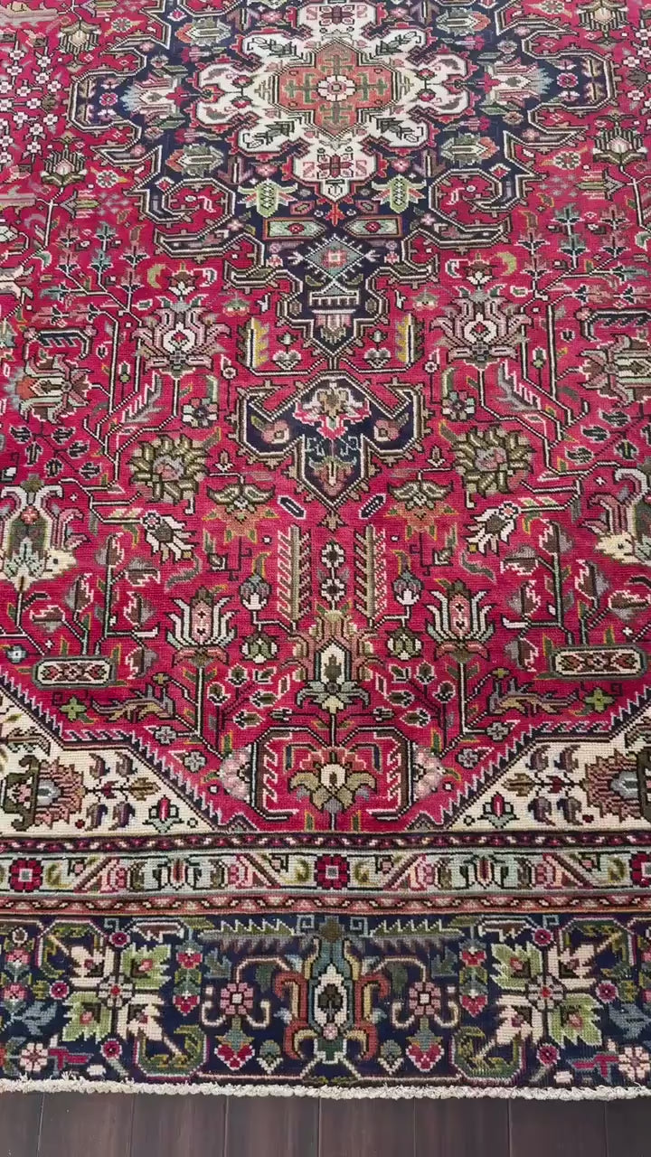 6x8 ft Hand-Knotted Heriz 1940s Vintage Rug, Anatolian Wool Tribal Carpet