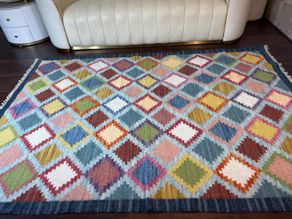 5x8 ft Hand Knotted Kilim Rug: Scandinavian Geometric Wool Flatweave