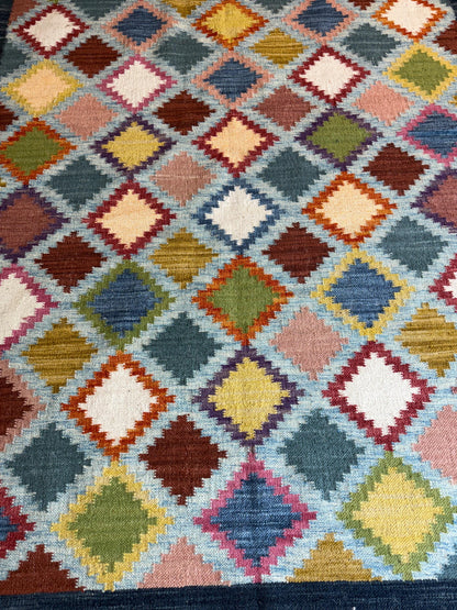 5x8 ft Hand Knotted Kilim Rug: Scandinavian Geometric Wool Flatweave