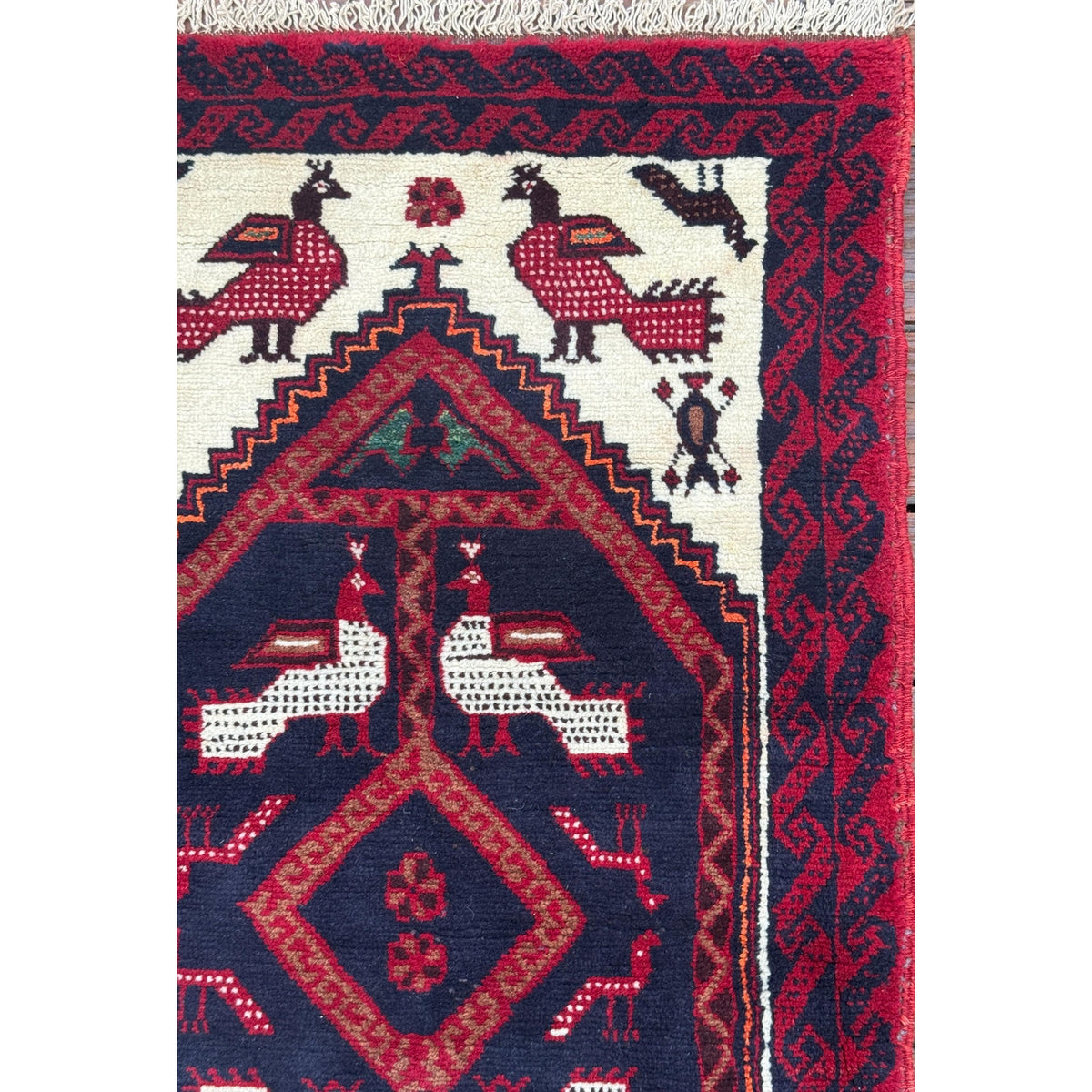 Turkish Handmade Wool Rug, Red Navy Bird Motif Medallion (2'9" x 5'3")