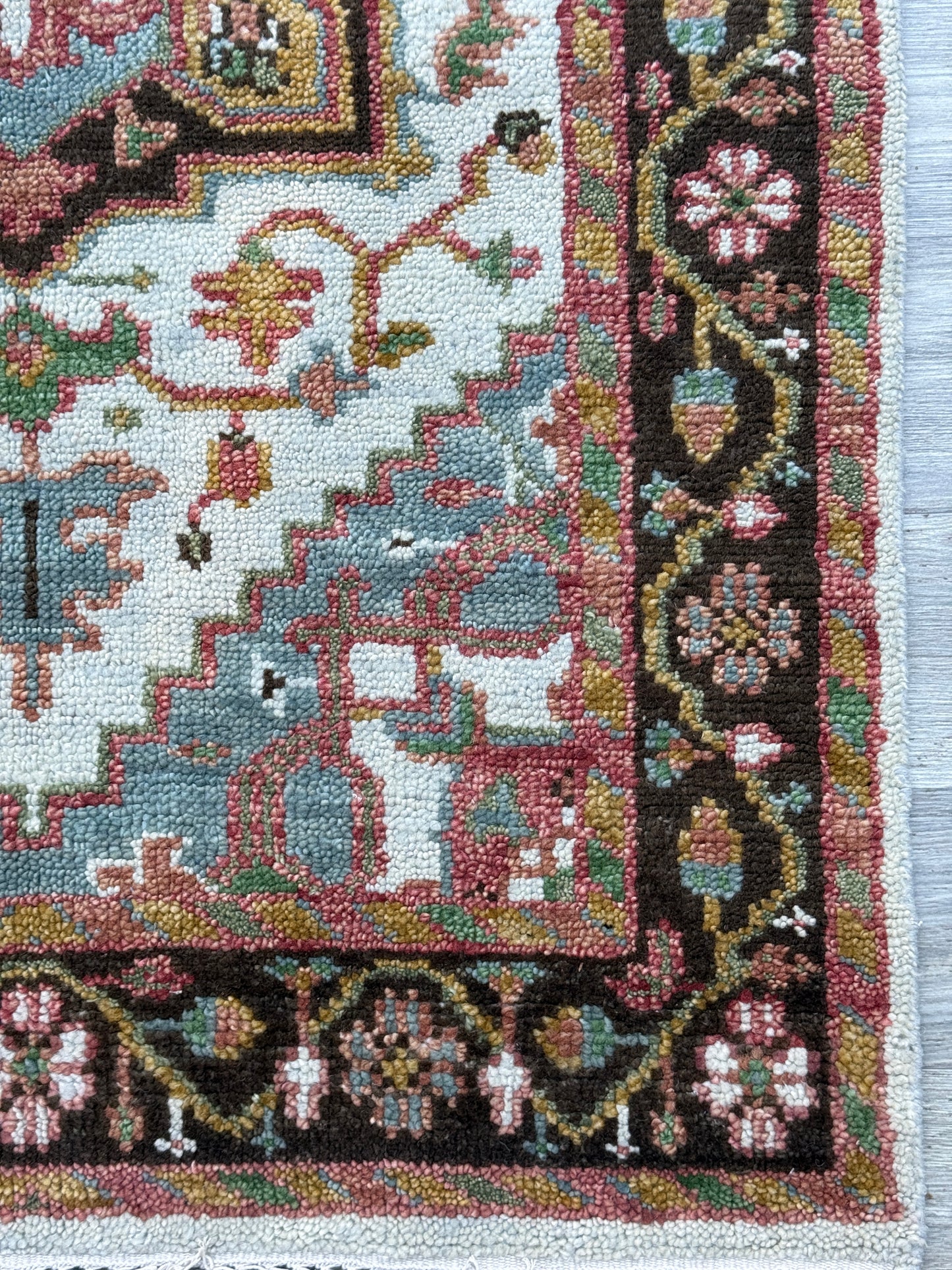 4x6 ft Hand-knotted Oushak Turkish Rug: Heriz-Style Wool Carpet