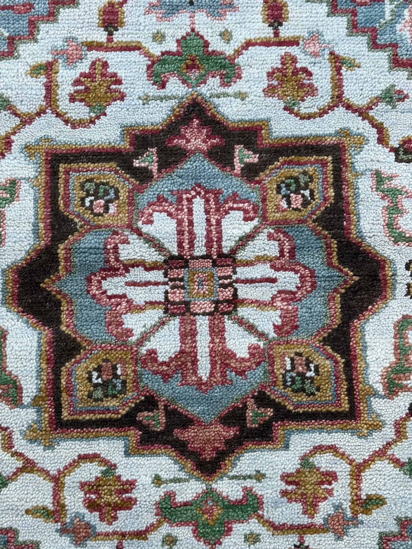 4x6 ft Hand-knotted Oushak Turkish Rug: Heriz-Style Wool Carpet