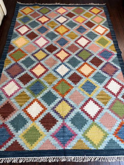 5x8 ft Hand Knotted Kilim Rug: Scandinavian Geometric Wool Flatweave