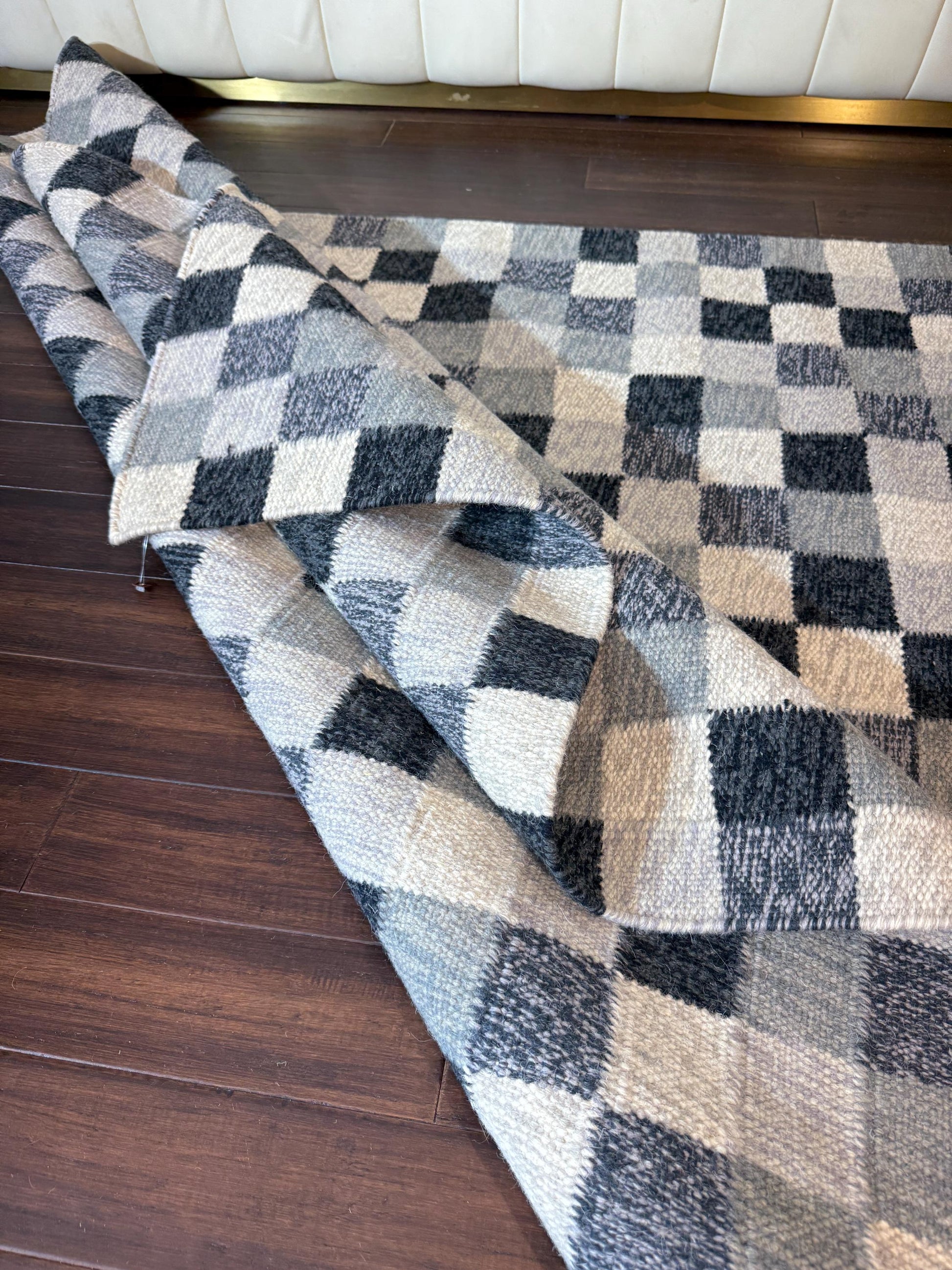 Turkish kilim rug
flatweave wool rug
geometric rug
modern kilim rug
handwoven Turkish rug
Anatolian flatweave
boho area rug
4x6 wool rug
handmade floor rug
tribal pattern rug
earthy tone rug
geometric area rug
bohemian wool carpet
Turkish decor rug
kilim floor covering
rustic boho rug
Anatolia handmade rug
soft wool flatweave
neutral home rug
wool kilim carpet
large Turkish kilim
Turkish area carpet
wool geometric rug
modern ethnic rug
decorative flatweave
kilim entryway 
eco friendly home decor