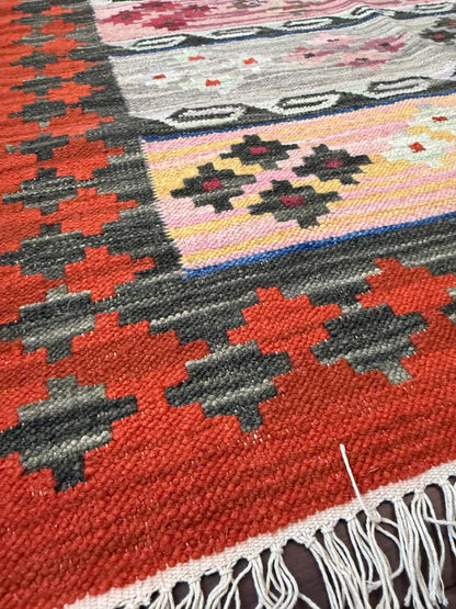 4x6 ft Scandinavian Kilim Rug: Handmade Wool Flat Weave