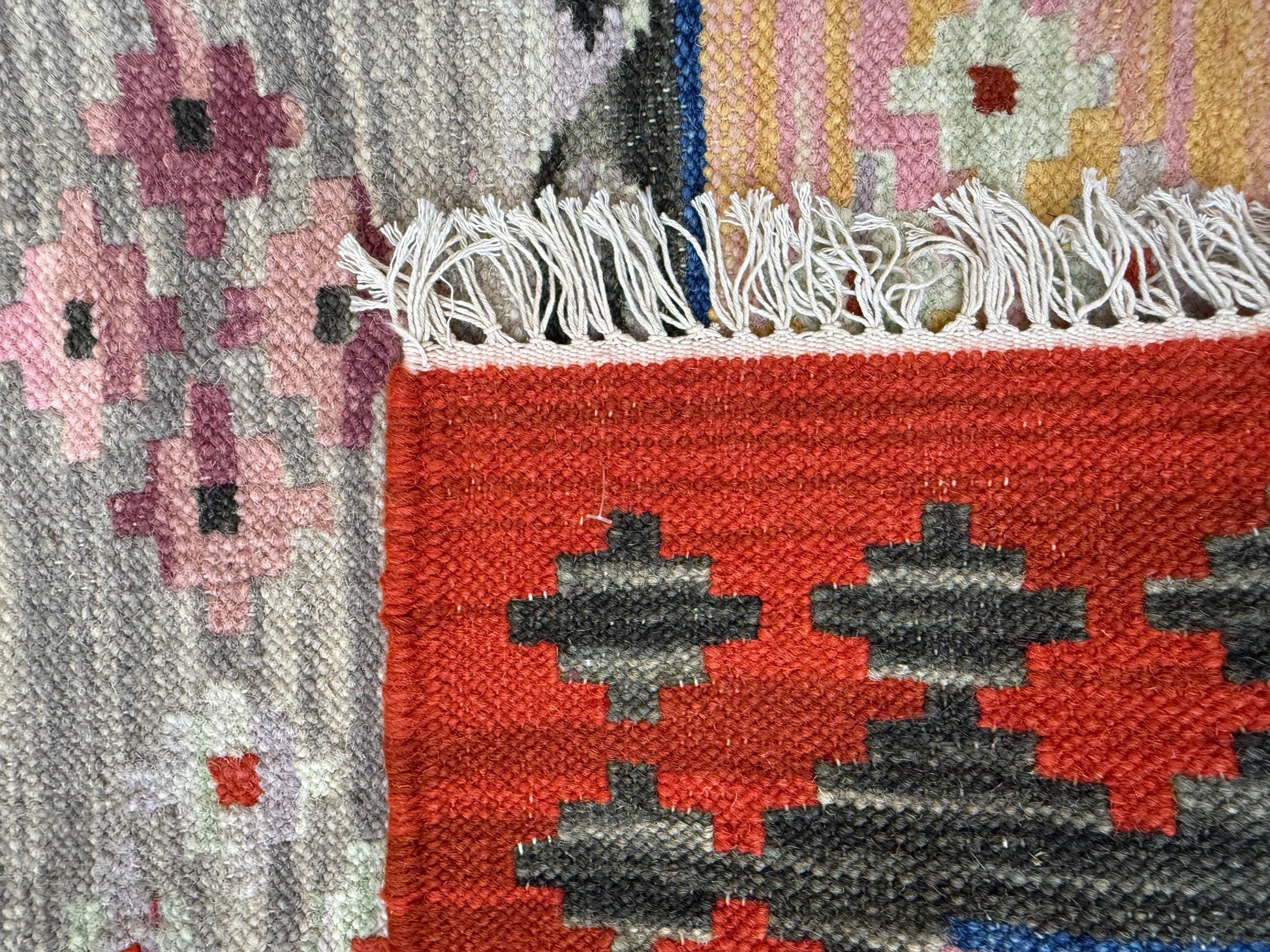 4x6 ft Scandinavian Kilim Rug: Handmade Wool Flat Weave