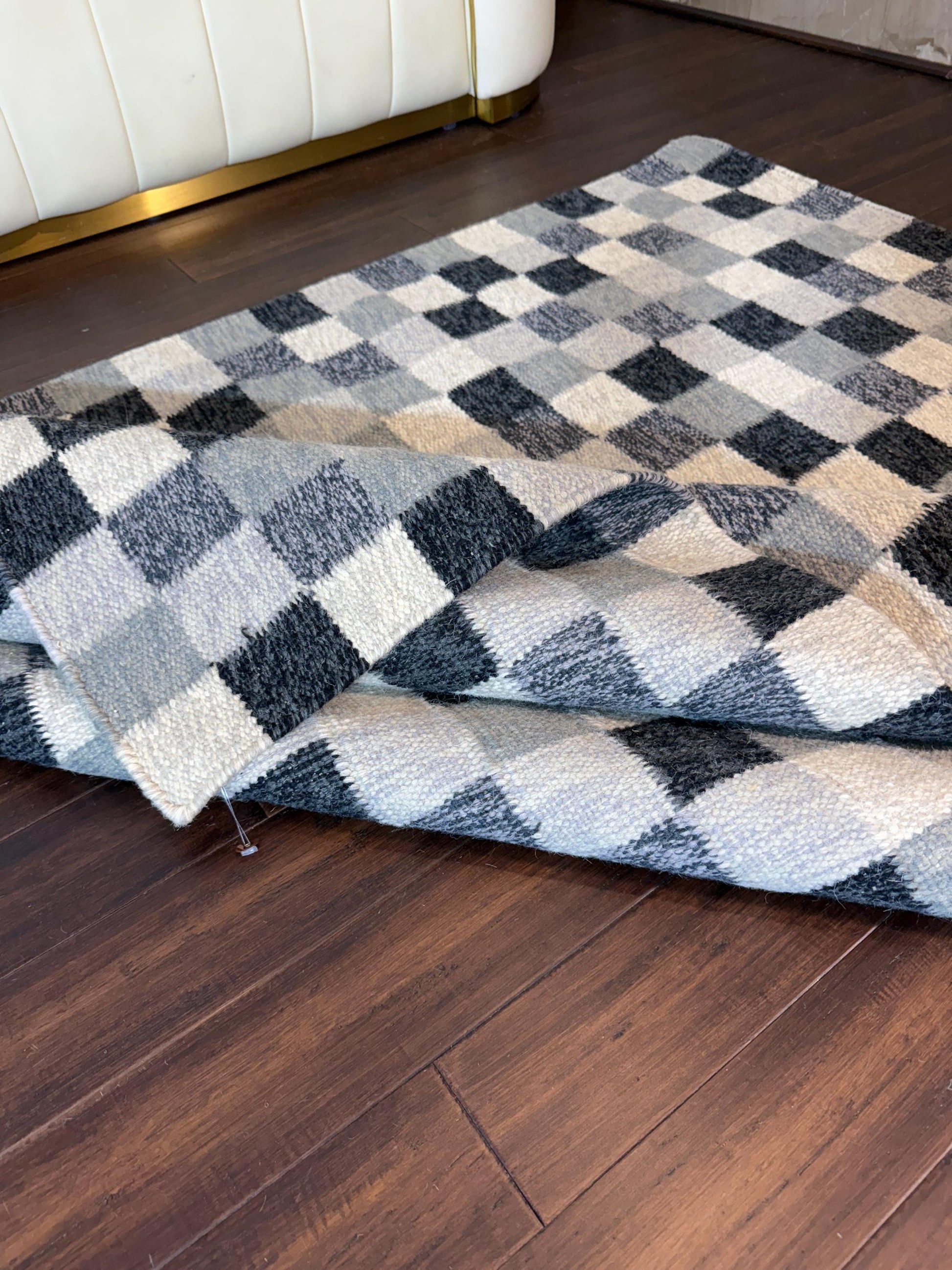 Turkish kilim rug
flatweave wool rug
geometric rug
modern kilim rug
handwoven Turkish rug
Anatolian flatweave
boho area rug
4x6 wool rug
handmade floor rug
tribal pattern rug
earthy tone rug
geometric area rug
bohemian wool carpet
Turkish decor rug
kilim floor covering
rustic boho rug
Anatolia handmade rug
soft wool flatweave
neutral home rug
wool kilim carpet
large Turkish kilim
Turkish area carpet
wool geometric rug
modern ethnic rug
decorative flatweave
kilim entryway 
eco friendly home decor