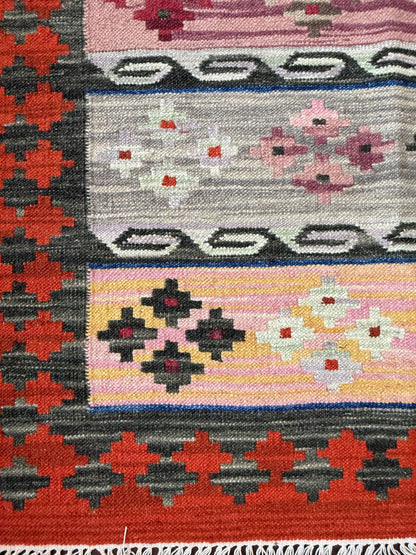 4x6 ft Scandinavian Kilim Rug: Handmade Wool Flat Weave