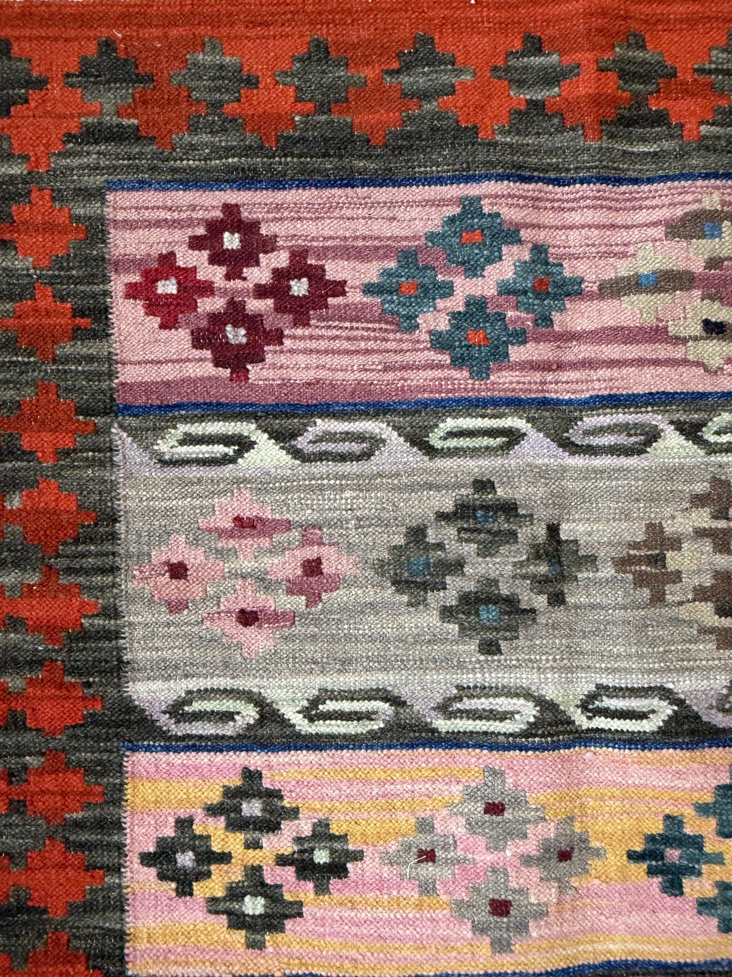 4x6 ft Scandinavian Kilim Rug: Handmade Wool Flat Weave