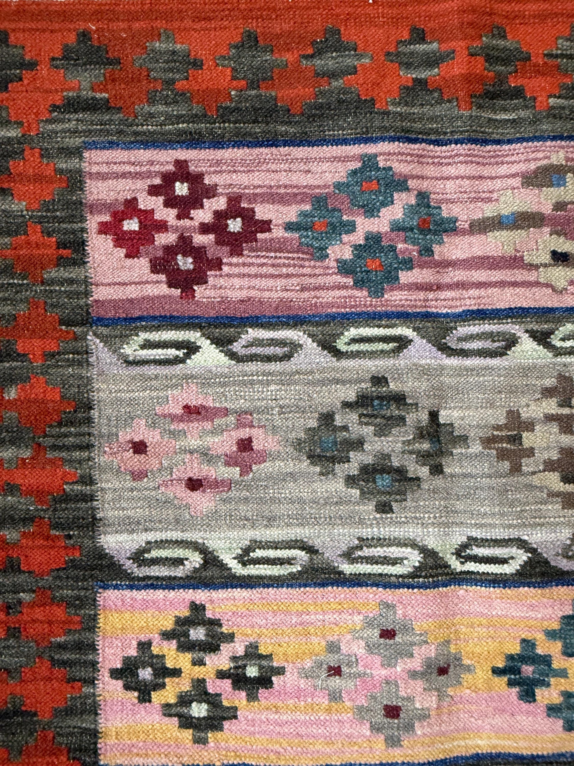 4x6 ft Scandinavian Kilim Rug: Handmade Wool Flat Weave